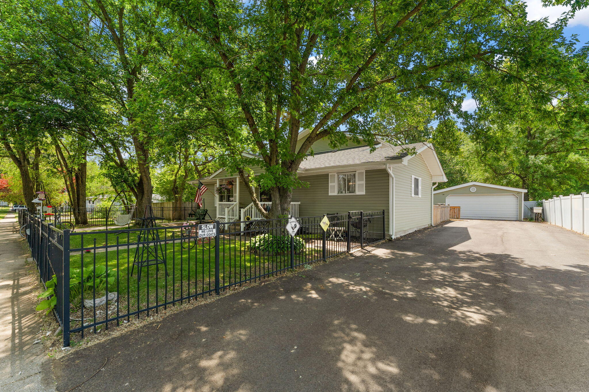 33 E Washington Avenue, Hobart, IN 46342; Image #4