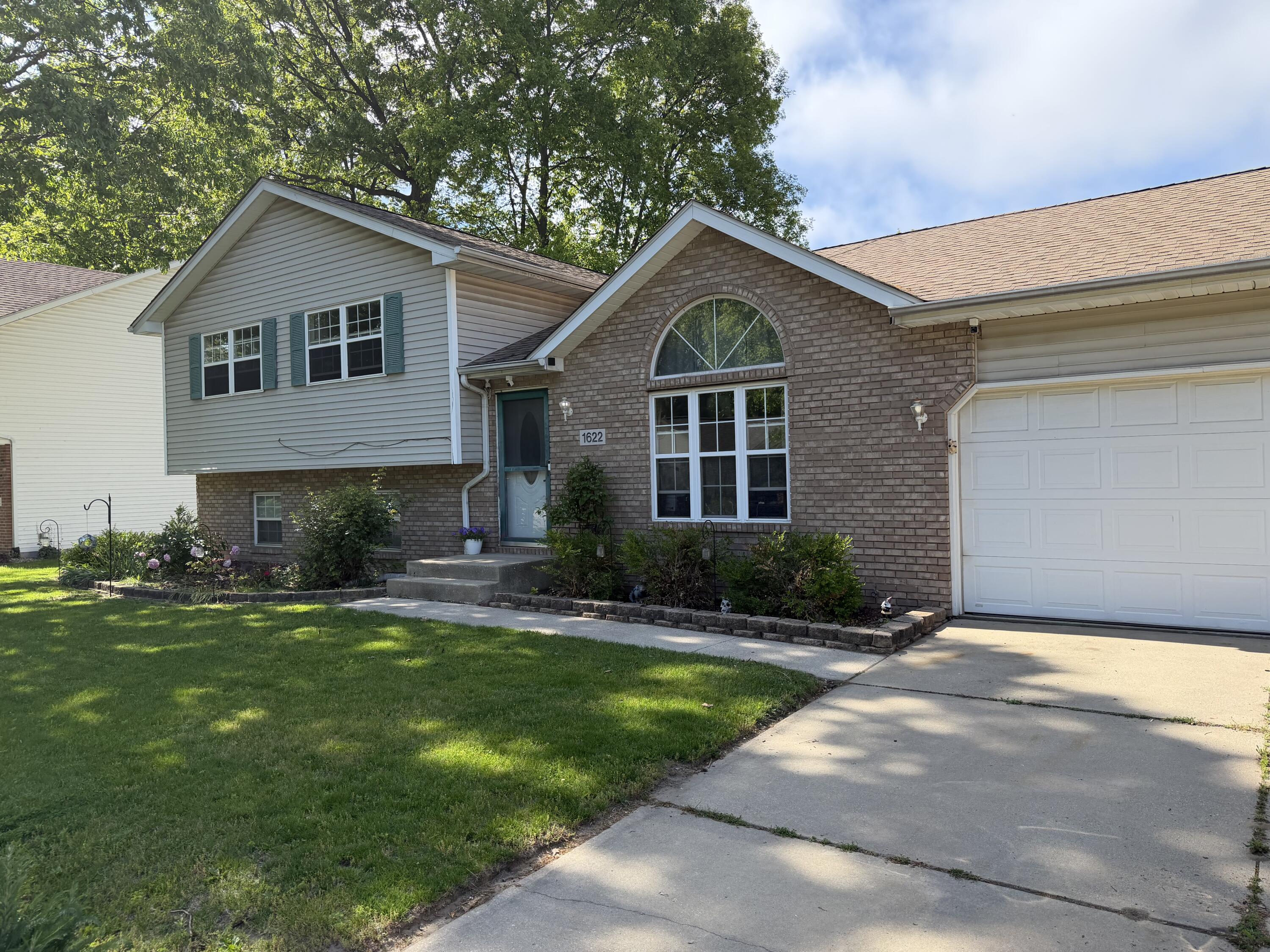 1622 Port Cove Drive, Chesterton, IN 46304; Image #2