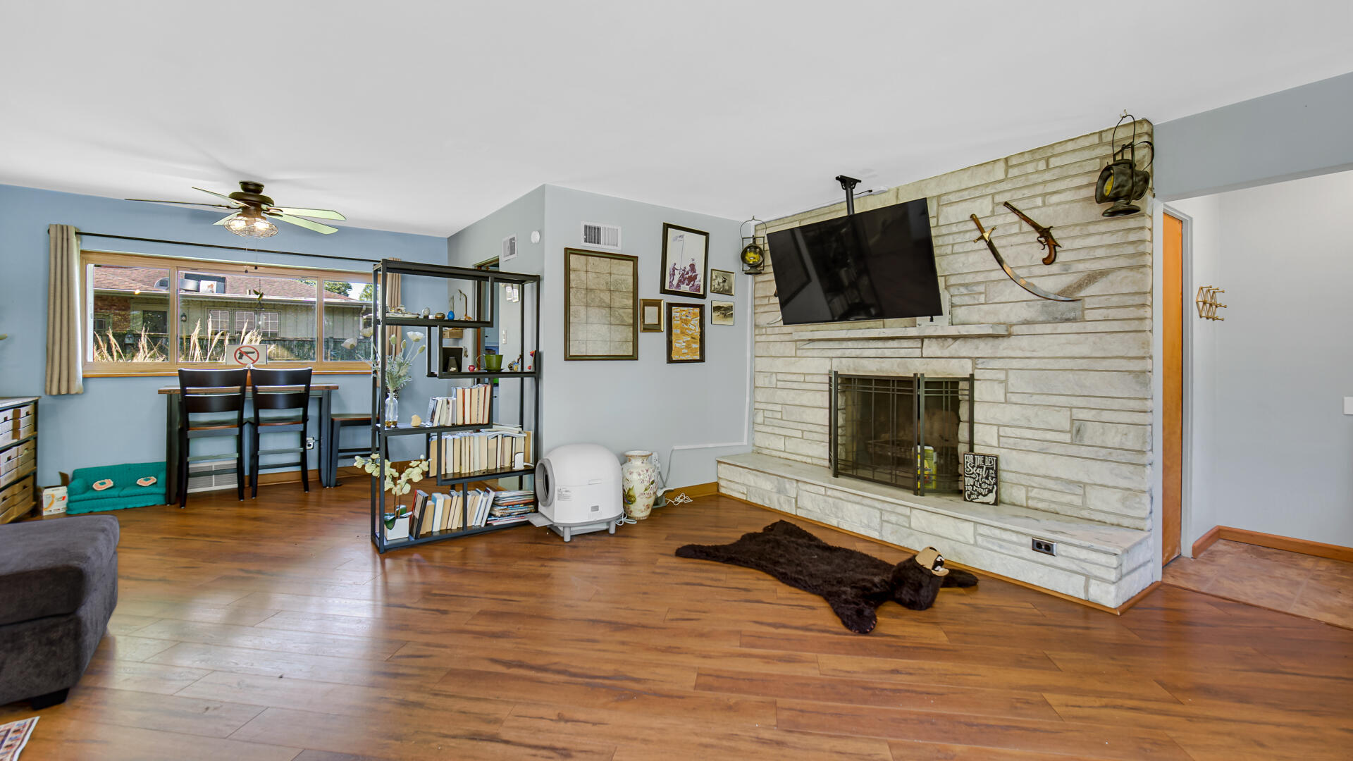 8306 Crestwood Avenue, Munster, IN 46321; Image #3