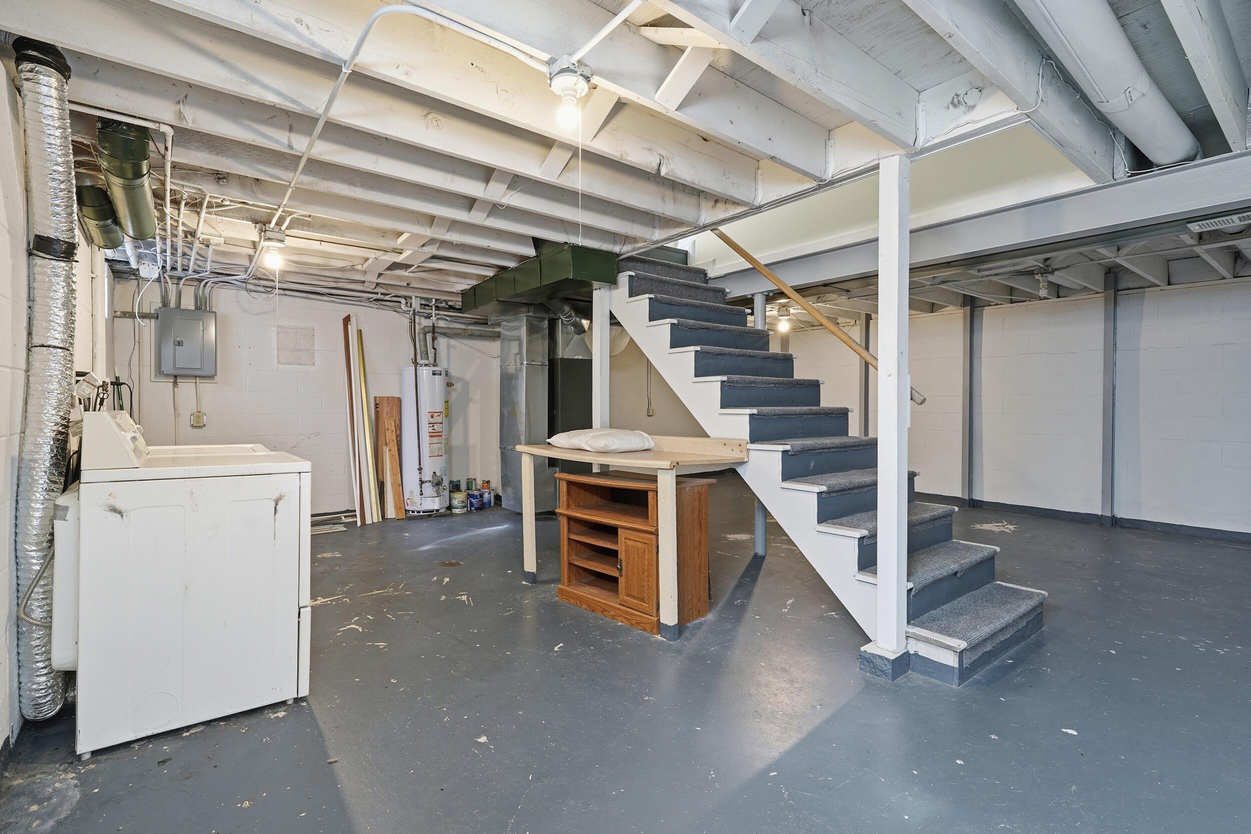 7933 Jefferson Avenue, Munster, IN #4b, 46321; Image #15