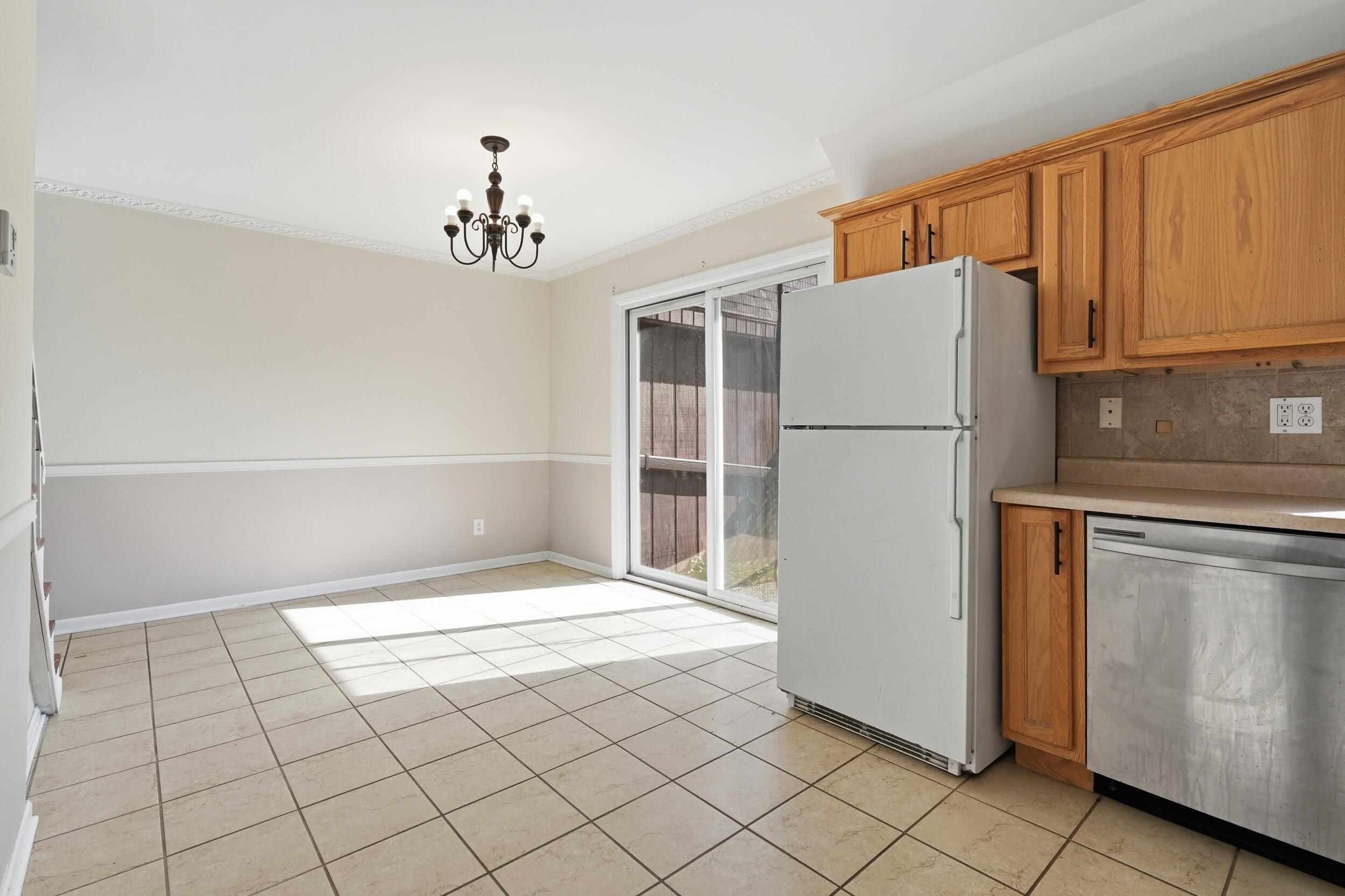 7933 Jefferson Avenue, Munster, IN #4b, 46321; Image #4
