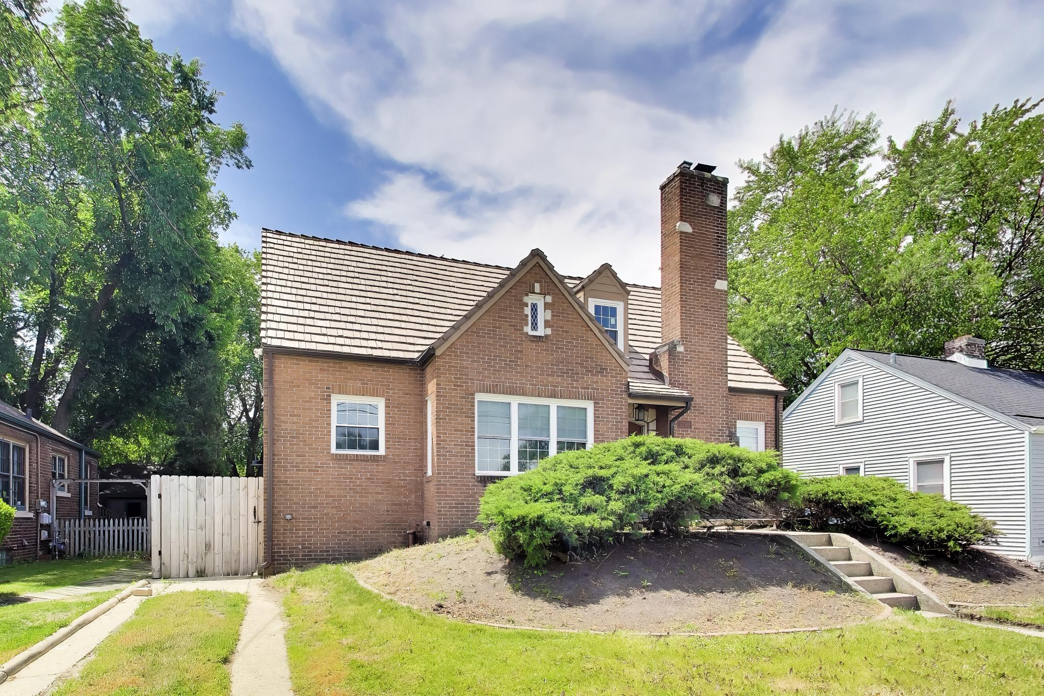 3290 Ridge Road, Highland, IN 46322; Image #2
