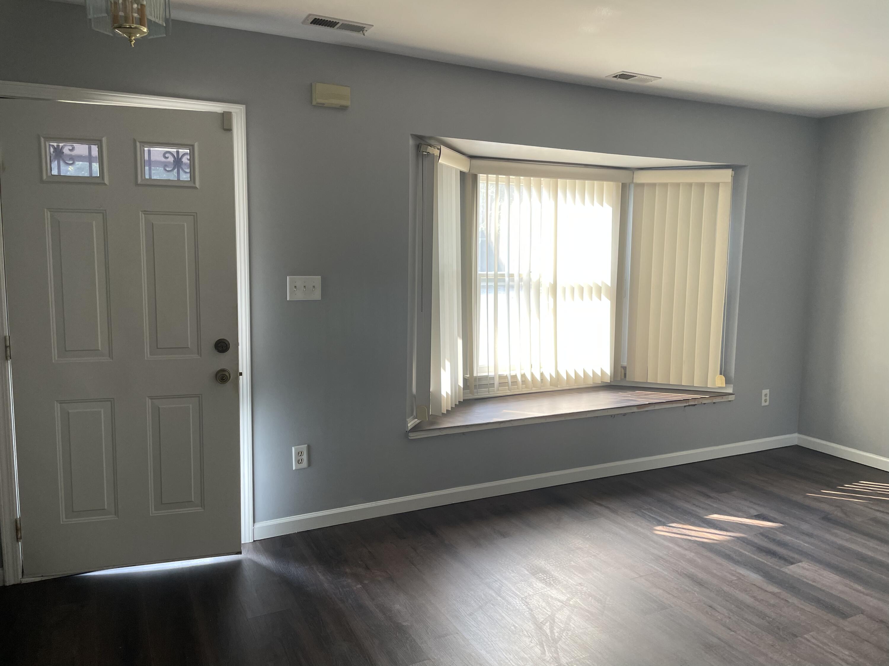 6082 Pennsylvania Street, Merrillville, IN 46410; Image #6