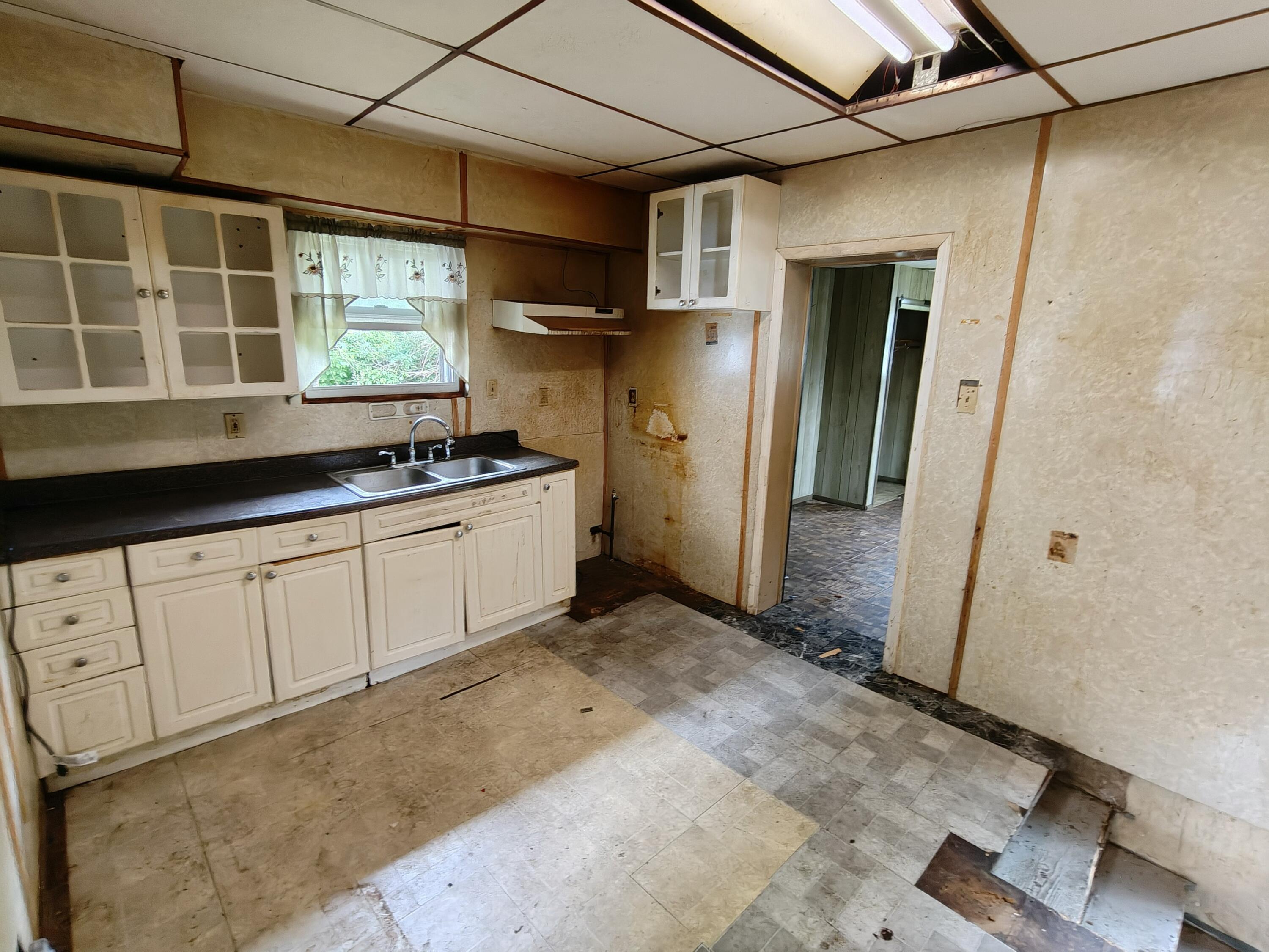 1154 Hendricks Street, Gary, IN 46404; Image #15