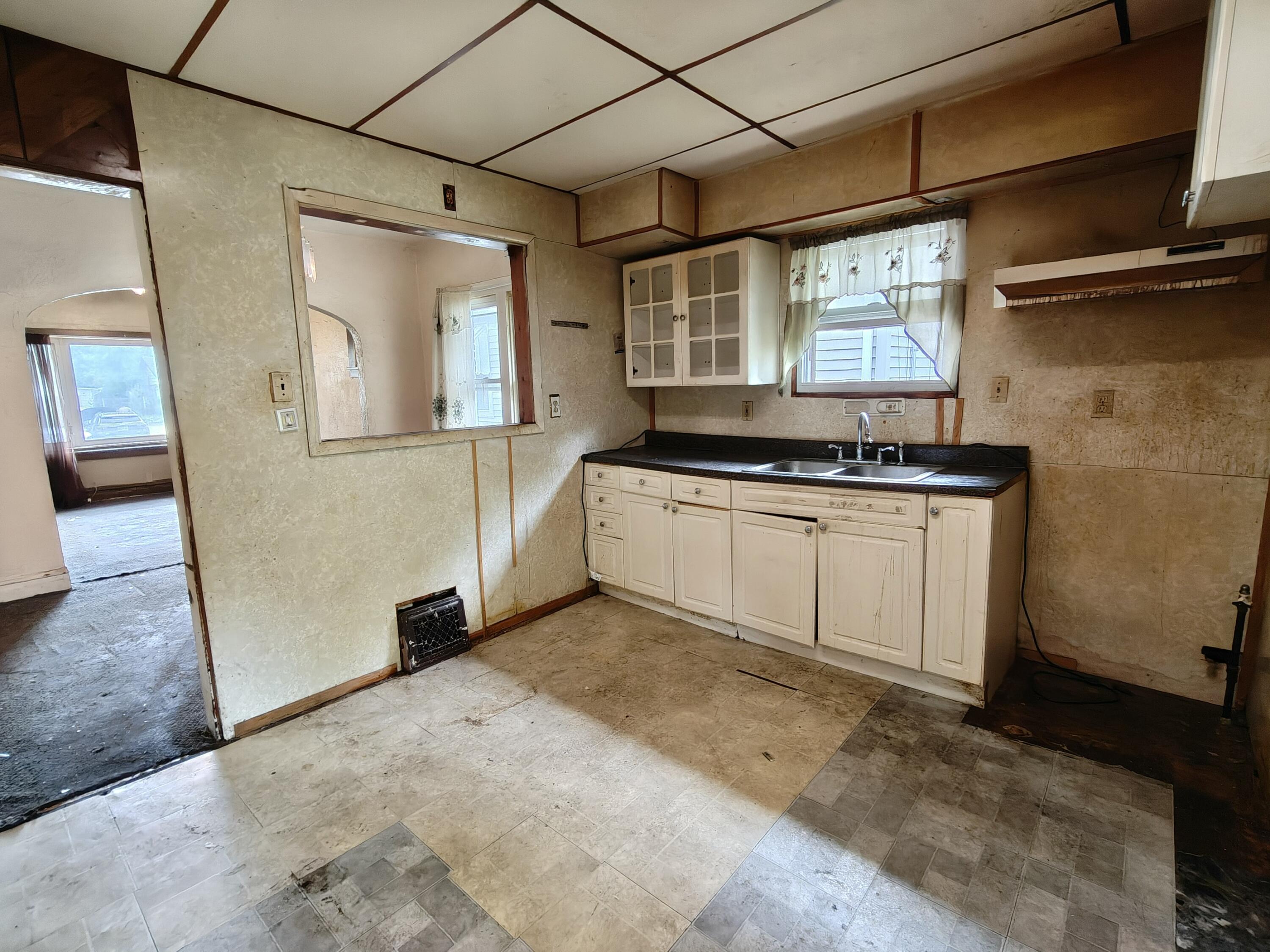 1154 Hendricks Street, Gary, IN 46404; Image #16