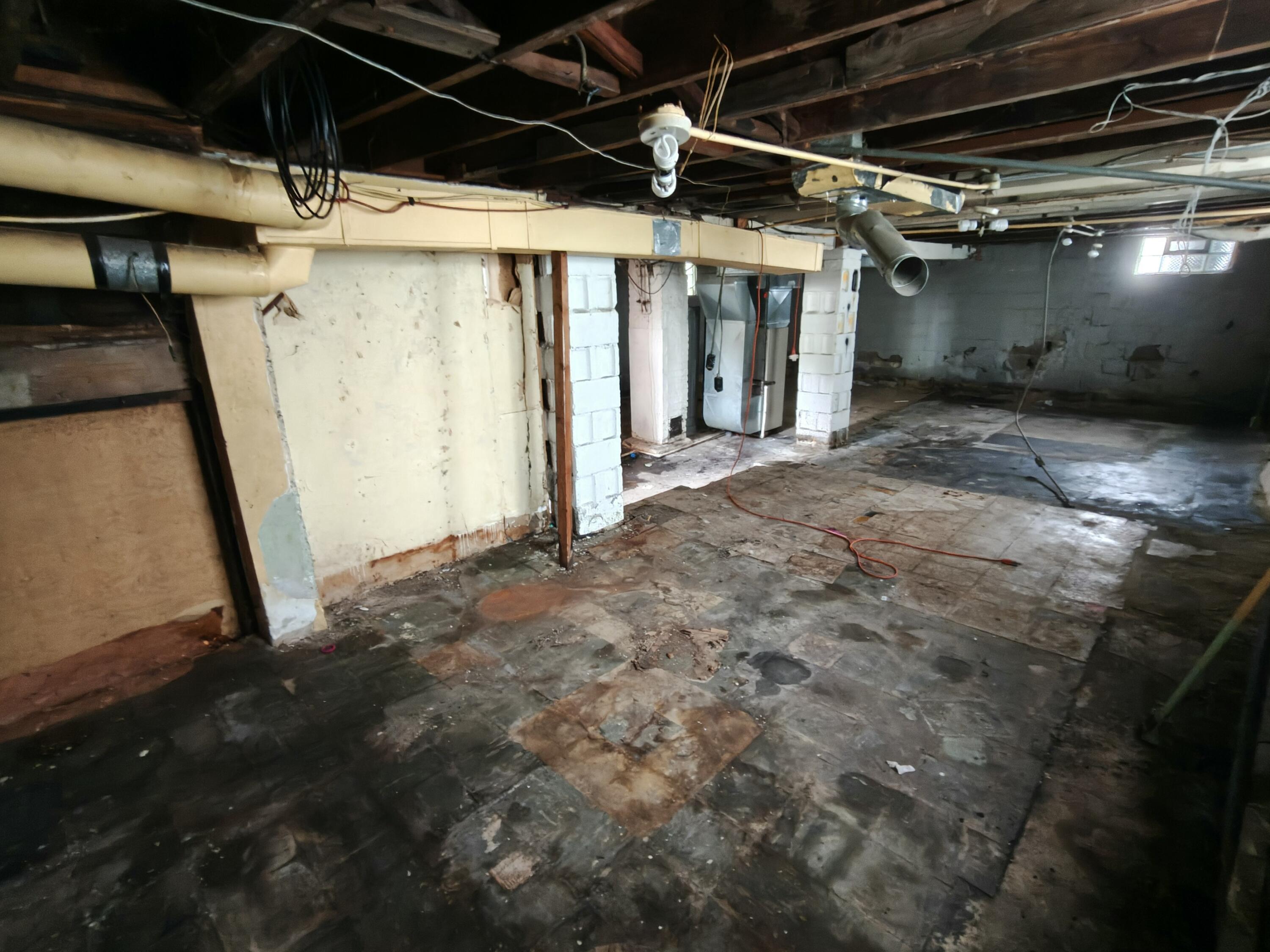 1154 Hendricks Street, Gary, IN 46404; Image #22