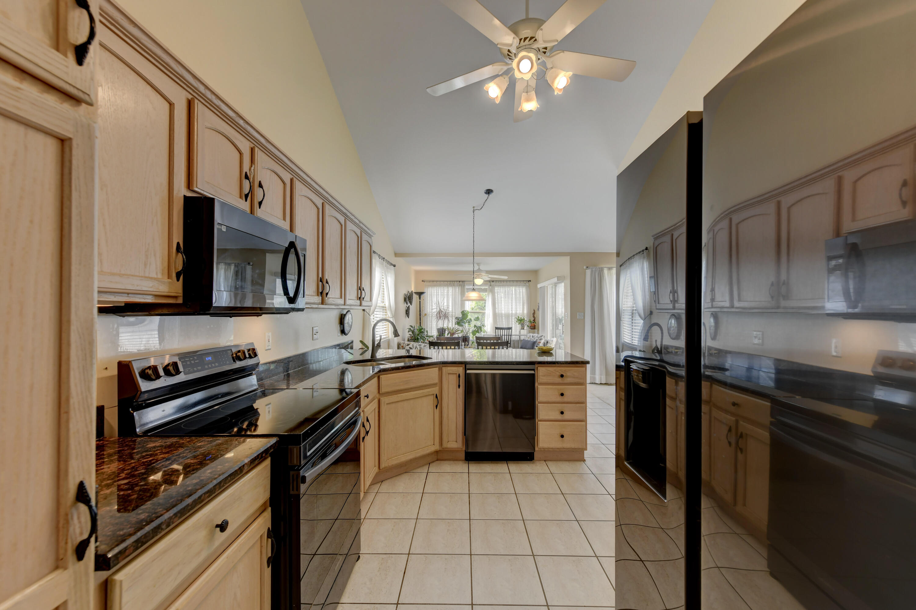 2028 Wildwood Circle, Highland, IN 46322; Image #11