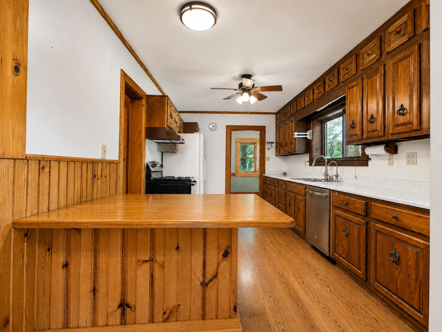 564 W Us Highway 30, Valparaiso, IN 46385; Image #14