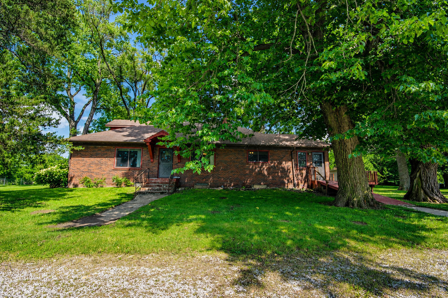564 W Us Highway 30, Valparaiso, IN 46385; Image #2