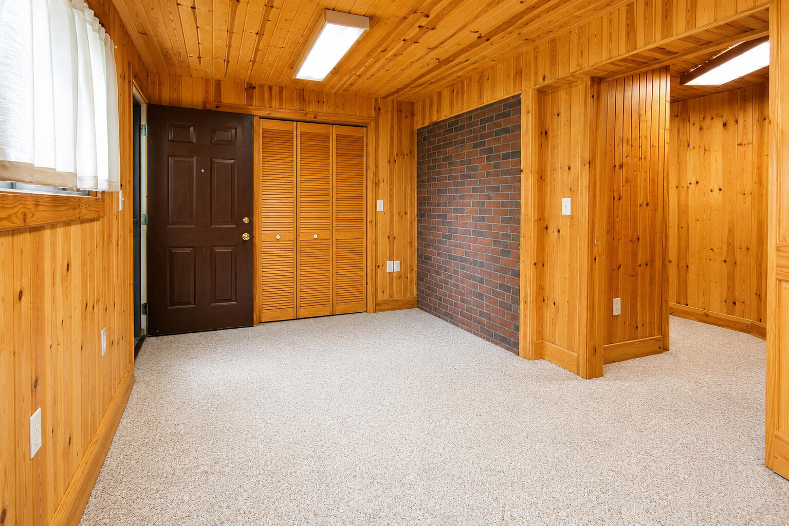 564 W Us Highway 30, Valparaiso, IN 46385; Image #24
