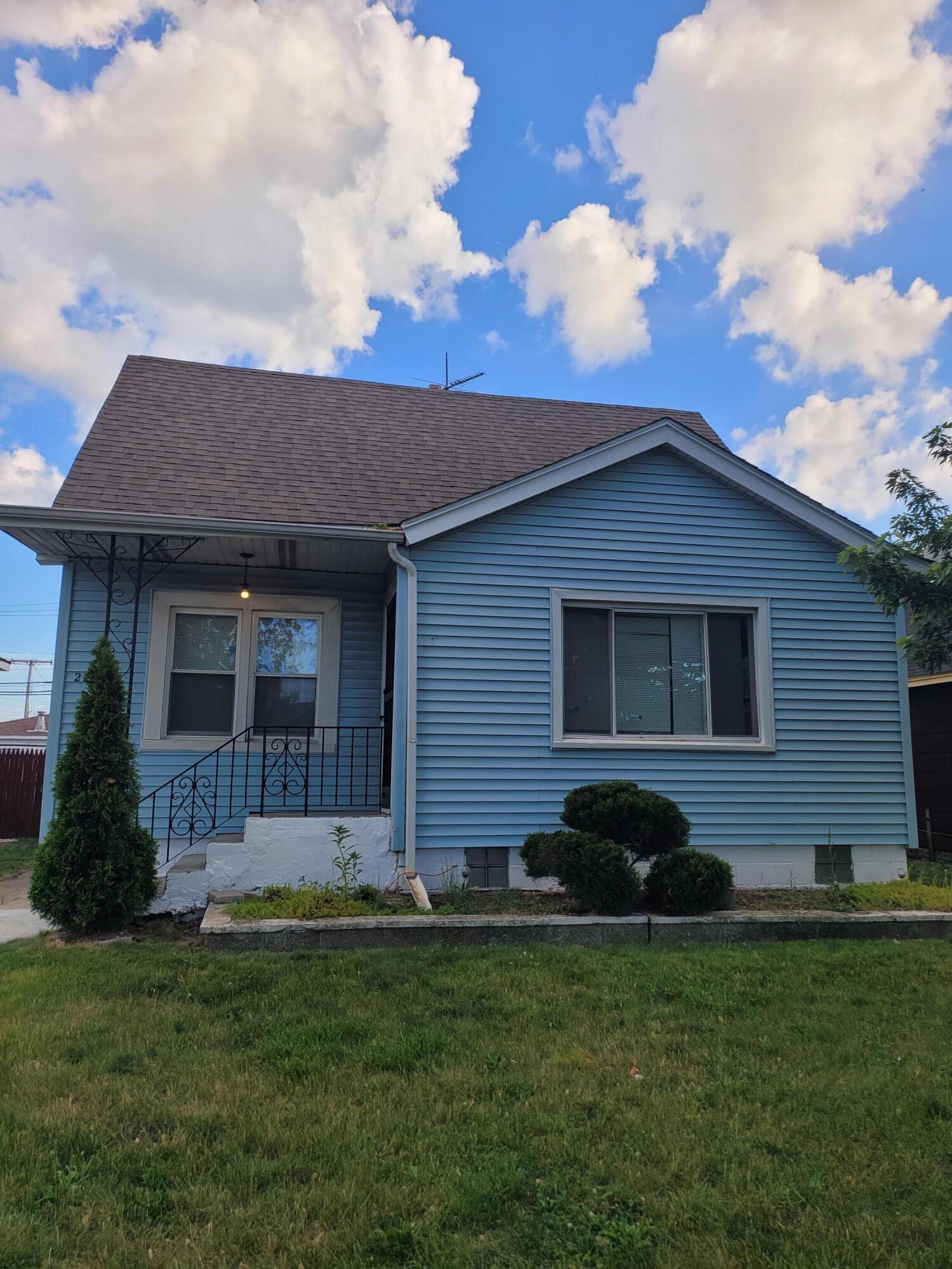 2734 Cleveland Street, Hammond, IN 46323; Image #2