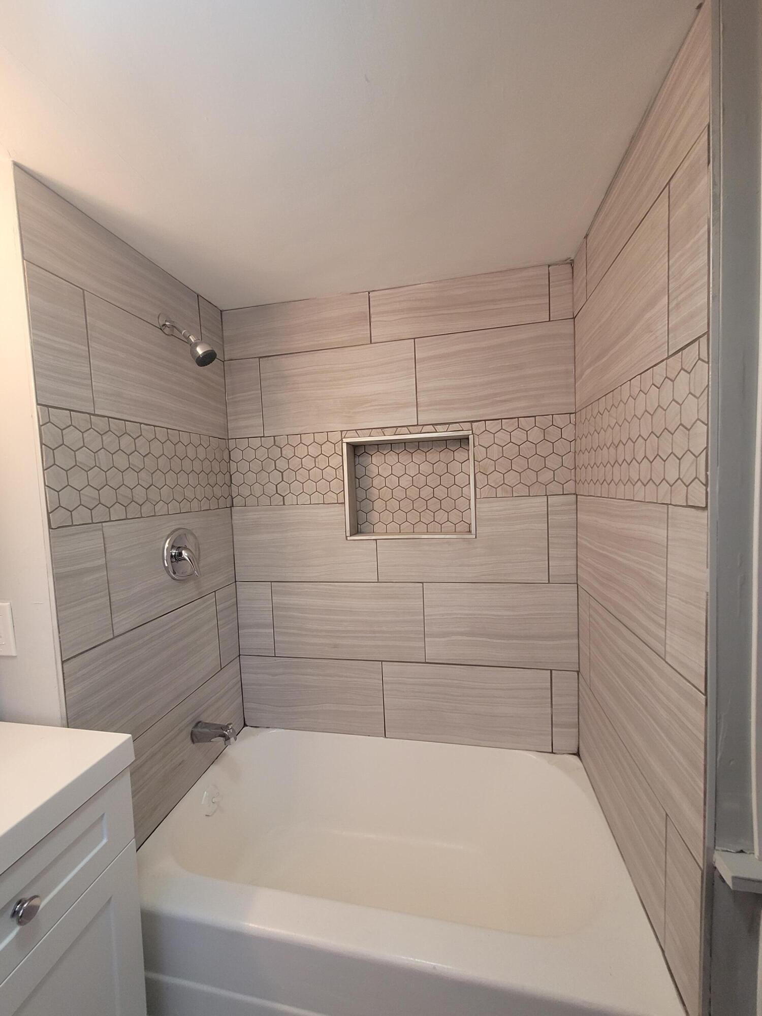 2734 Cleveland Street, Hammond, IN 46323; Image #25