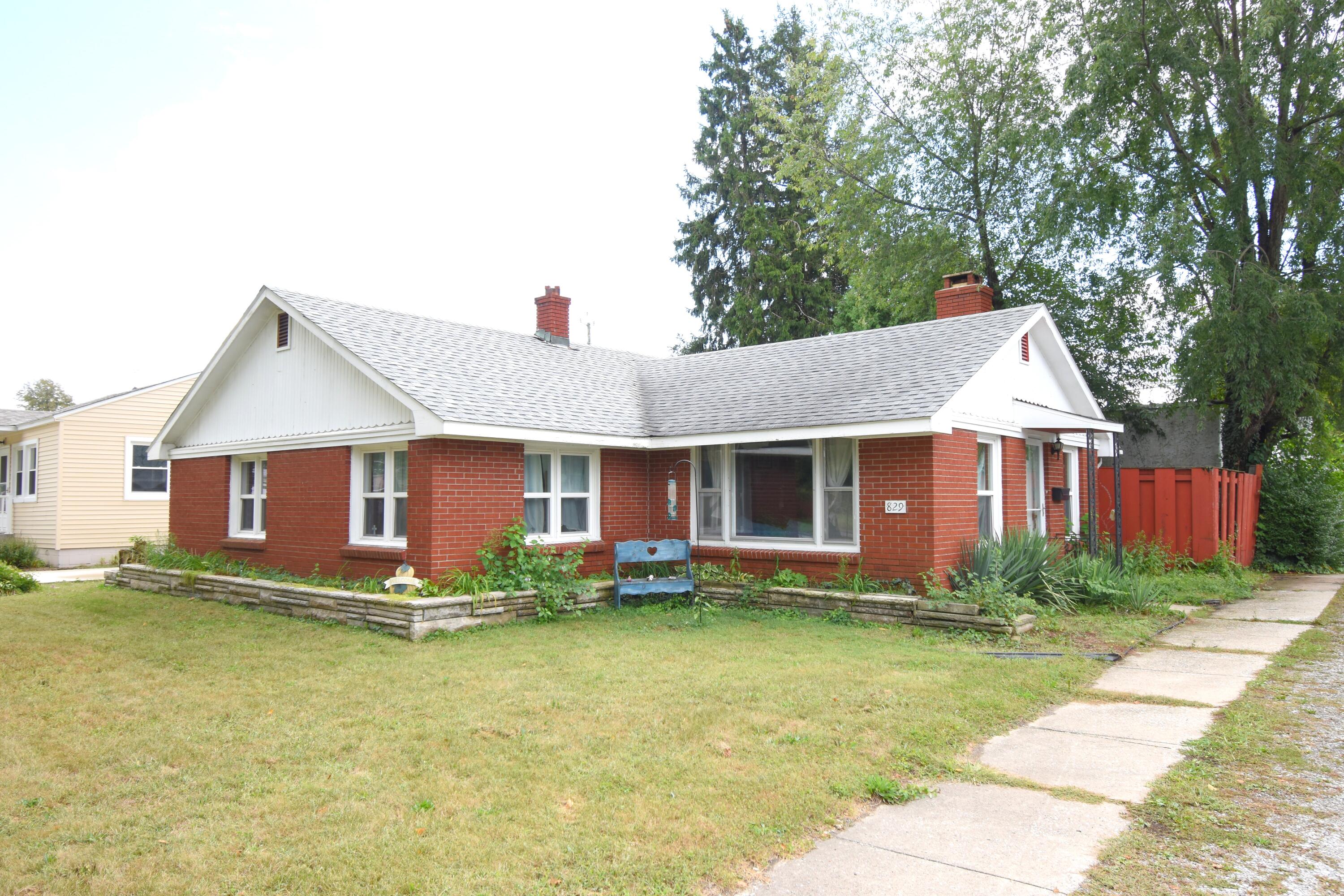 829 W Washington Street, Rensselaer, IN 47978; Image #2