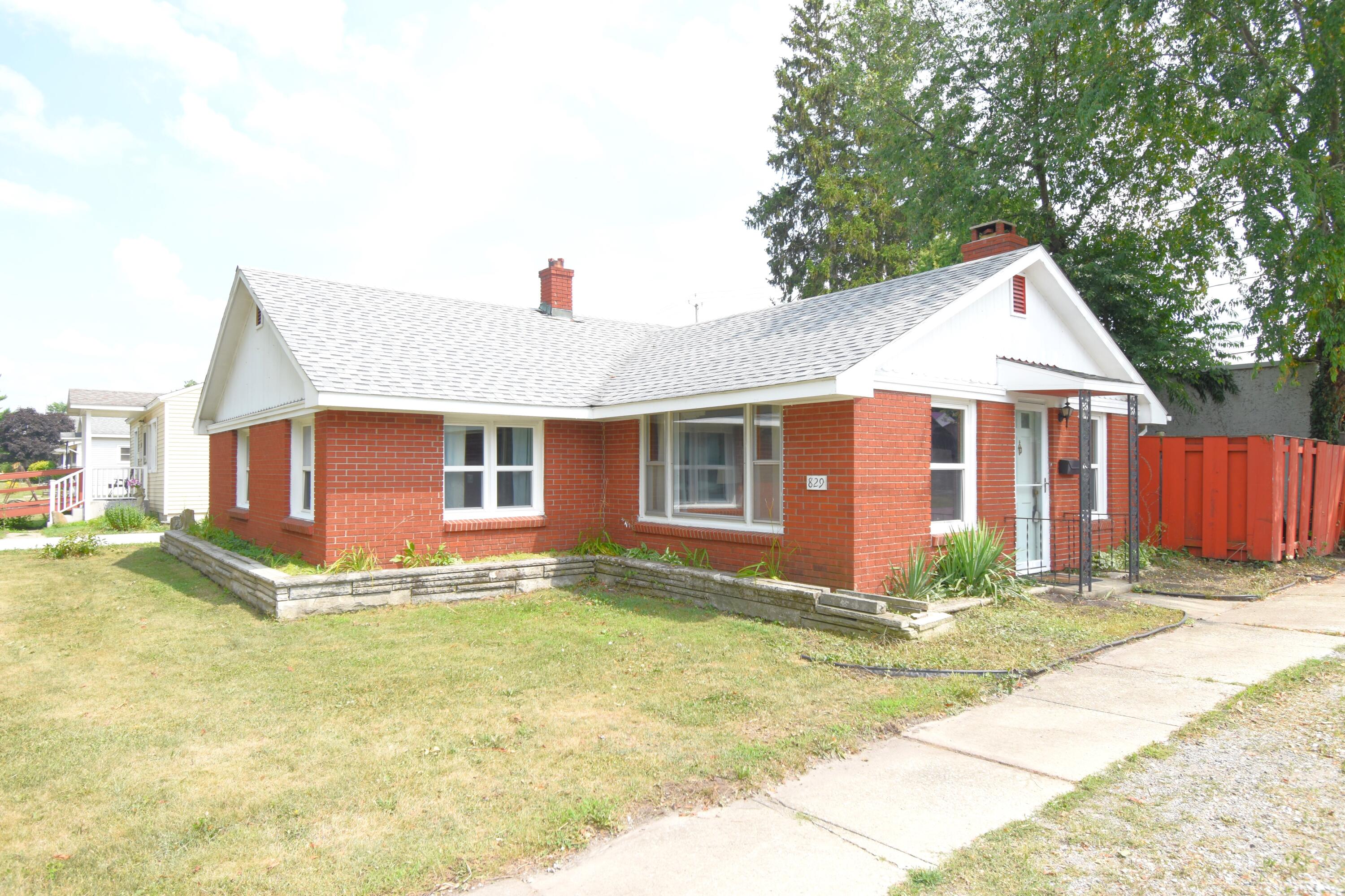 829 W Washington Street, Rensselaer, IN 47978; Image #4