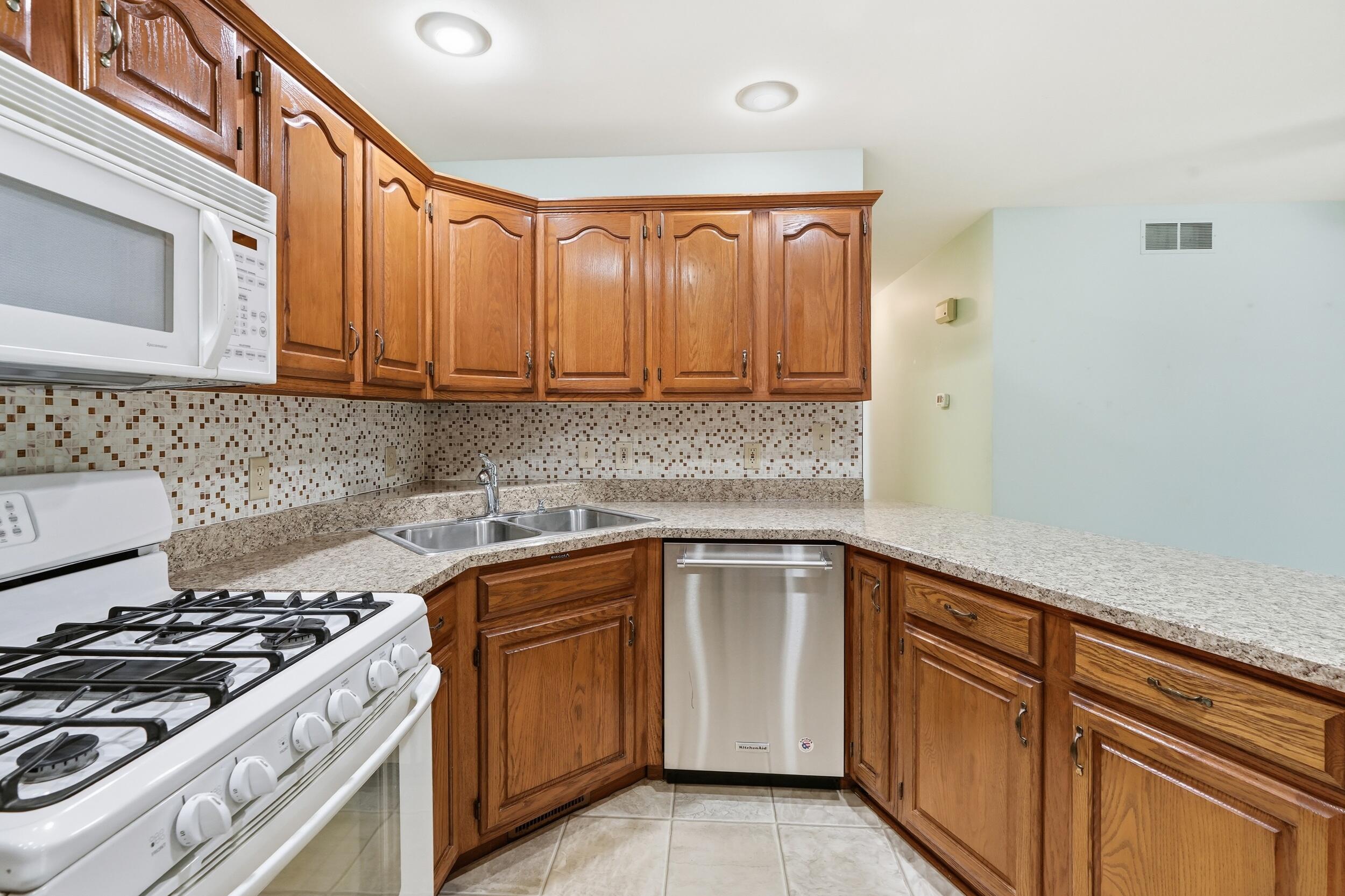 400 Commanche Drive, Lowell, IN 46356; Image #9