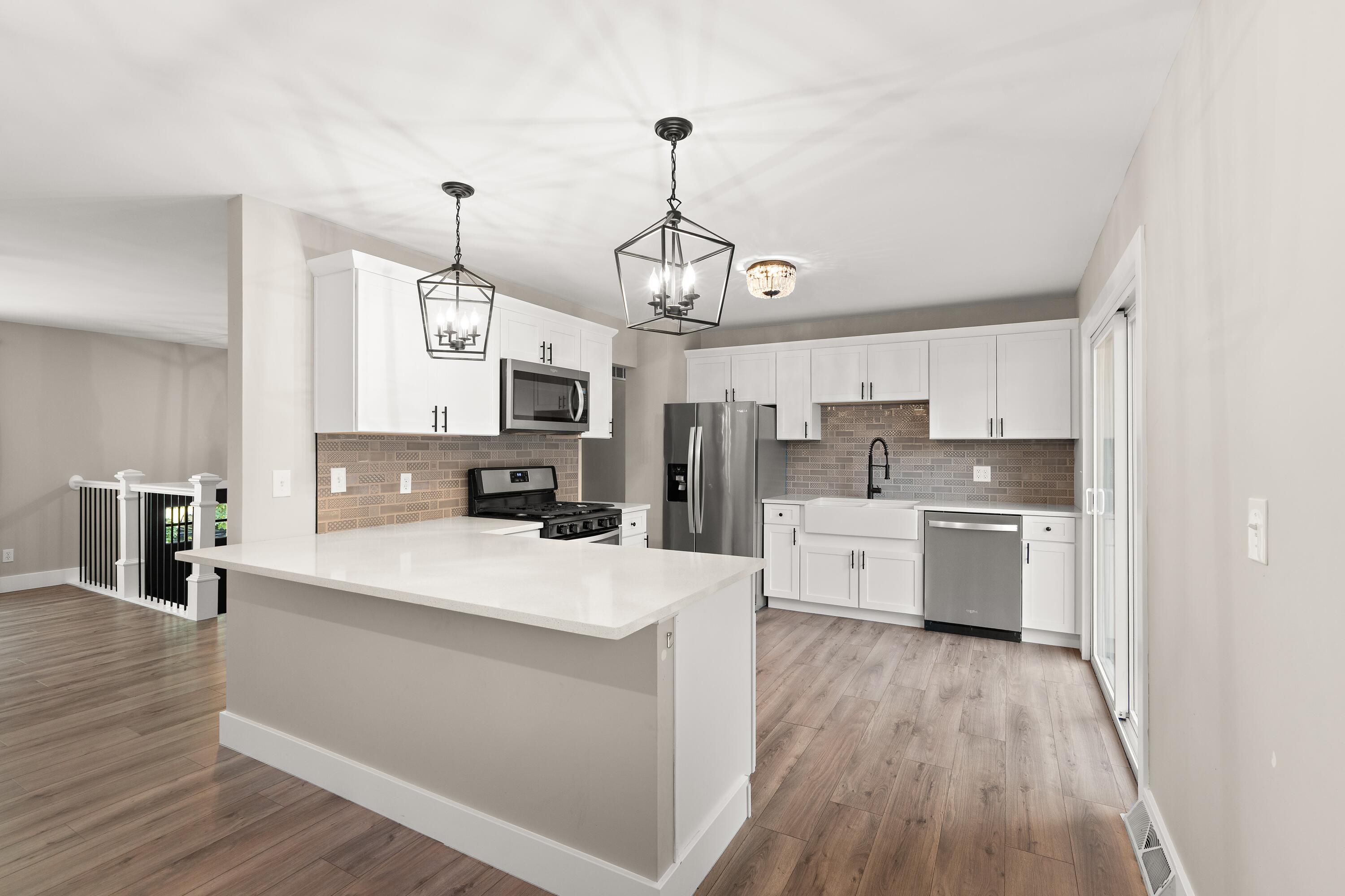 2200 Shallowford Drive, Valparaiso, IN 46383; Image #5