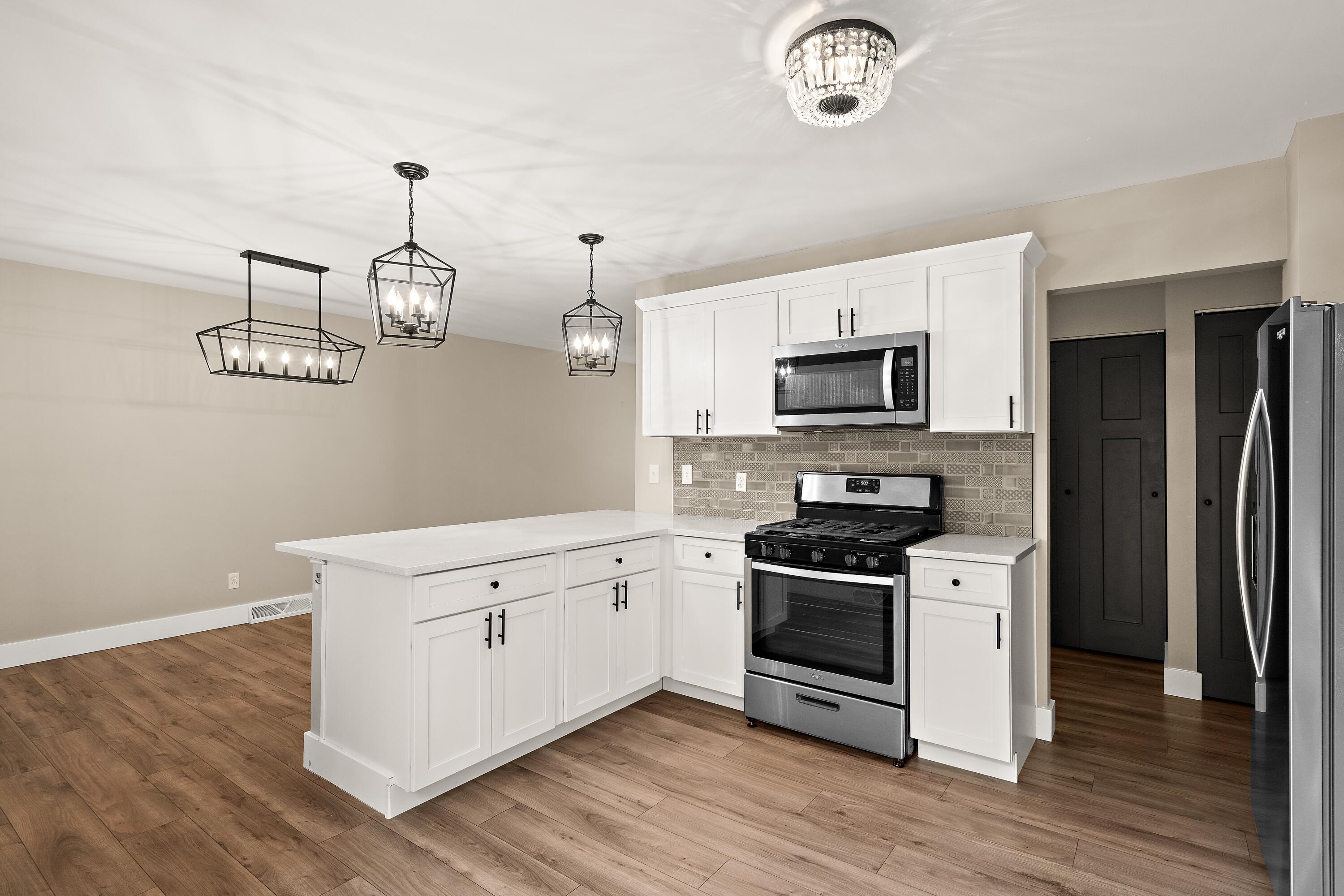 2200 Shallowford Drive, Valparaiso, IN 46383; Image #7