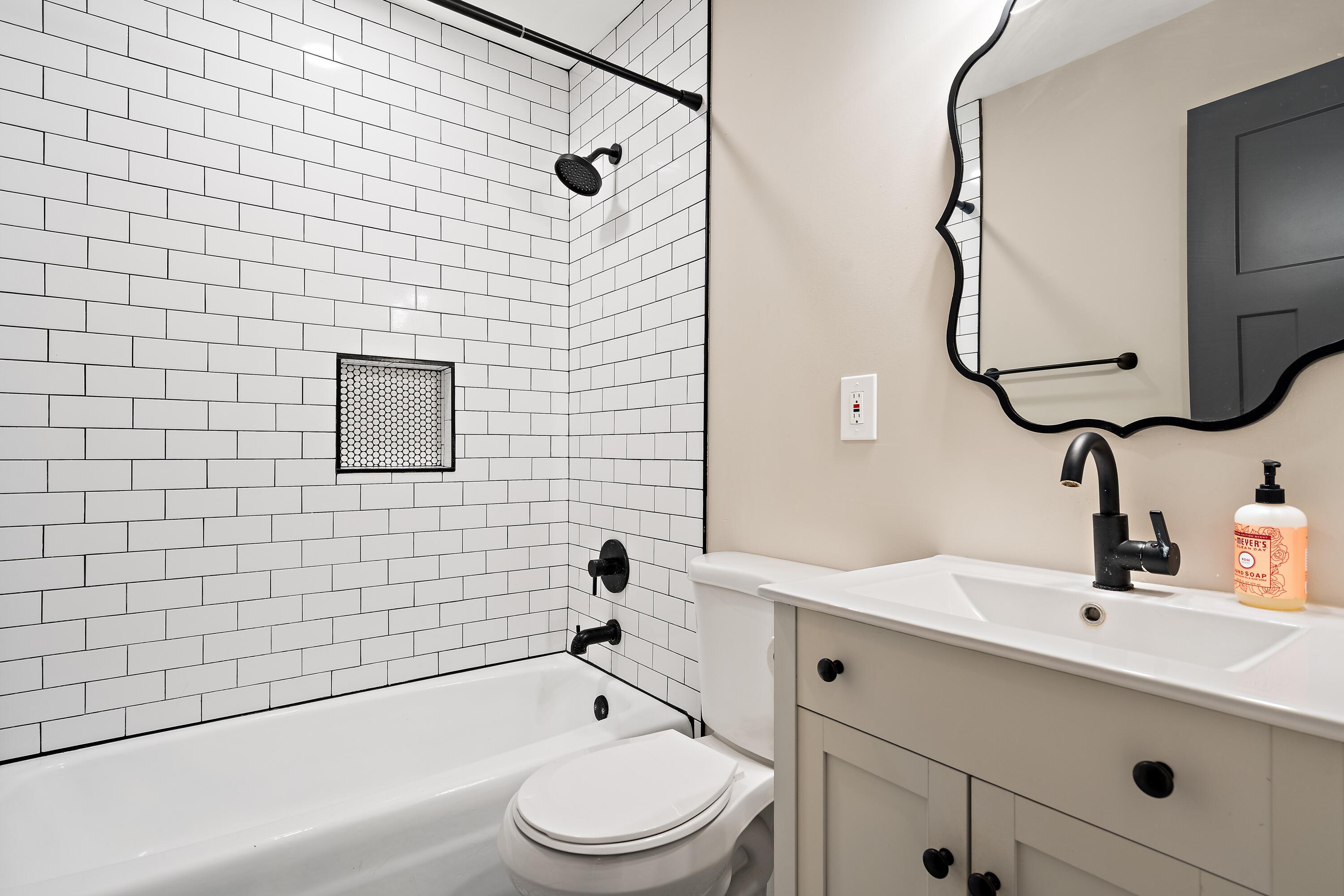 2200 Shallowford Drive, Valparaiso, IN 46383; Image #8