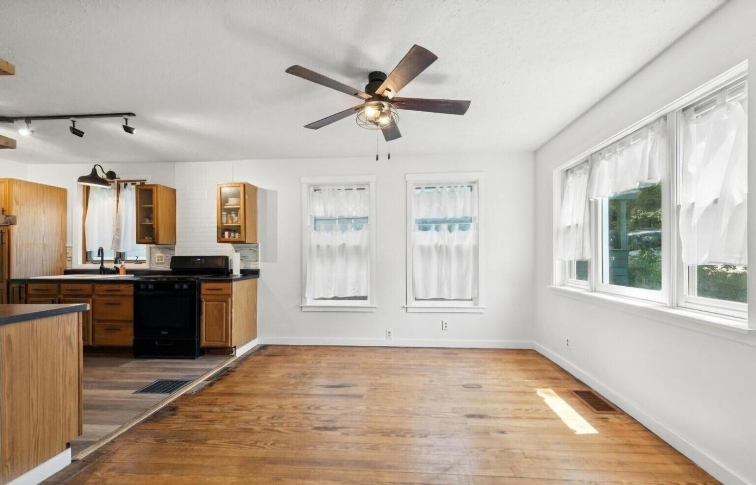 208 Ardmore Avenue, La Porte, IN 46350; Image #7