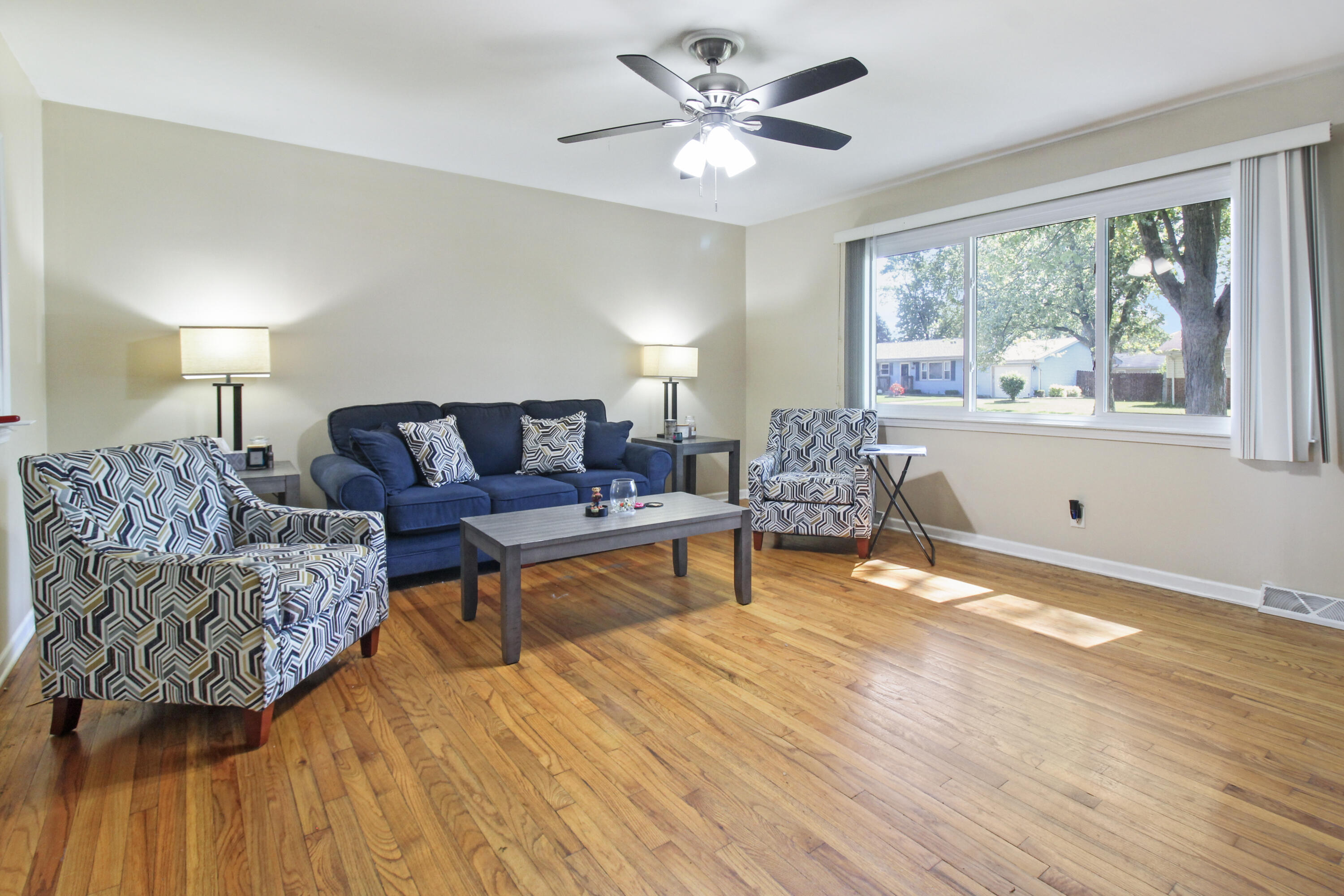 7714 Wallace Street, Merrillville, IN 46410; Image #8