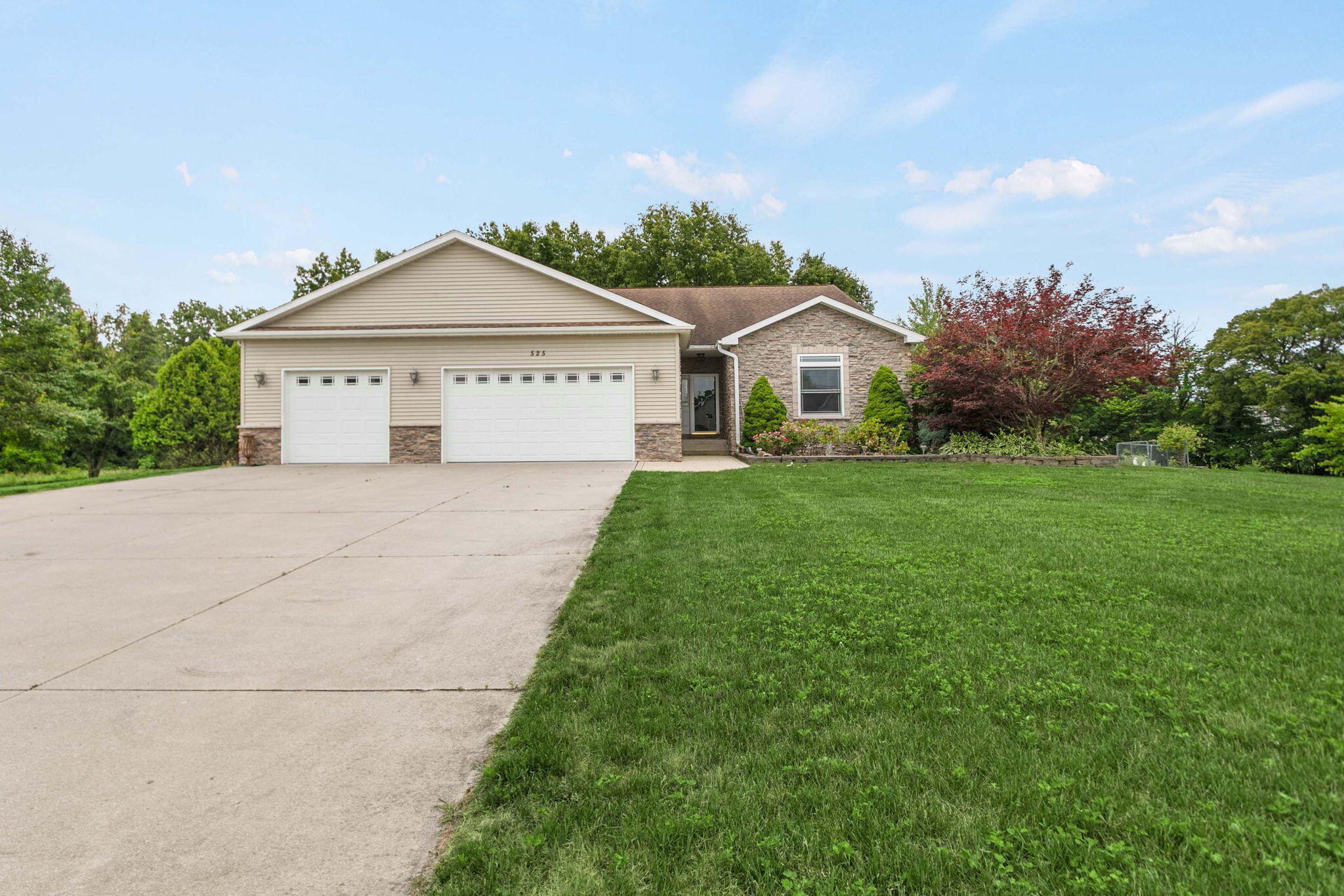 525 S Filbert Street, New Carlisle, IN 46552; Image #42