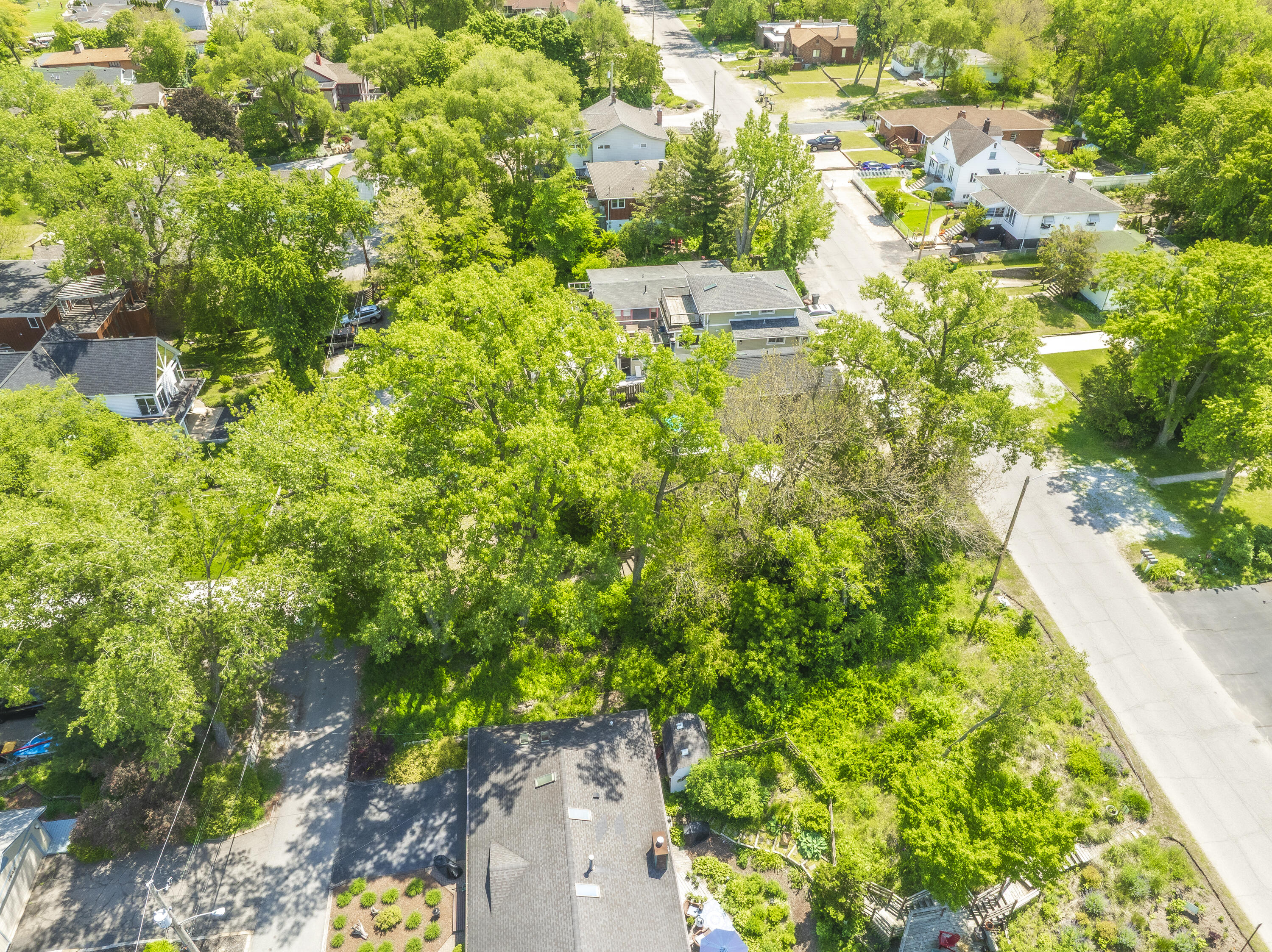 7710 Oak Avenue, Gary, IN 46403; Image #17