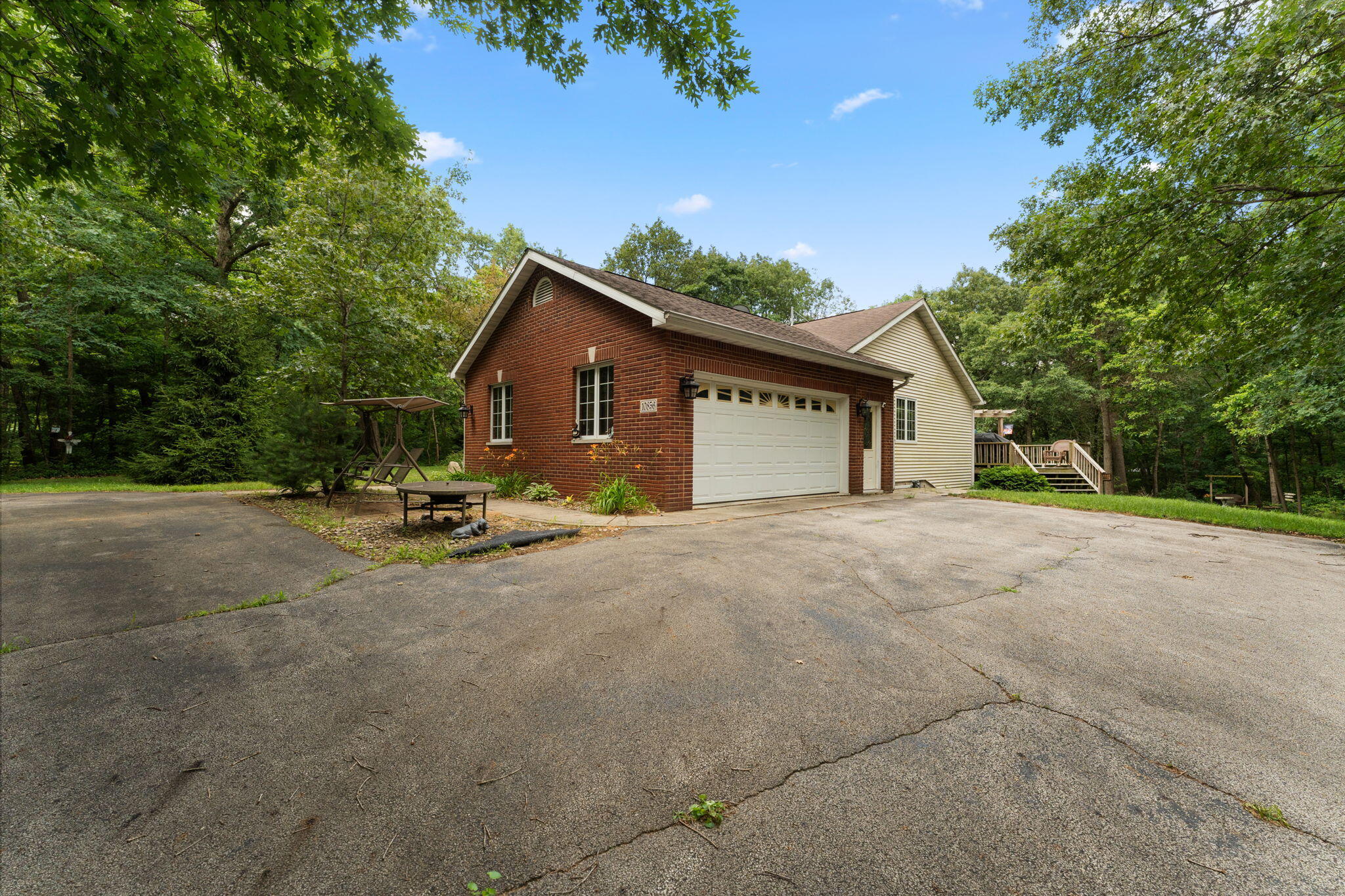 10856 N Makeever Drive E, DeMotte, IN 46310; Image #38
