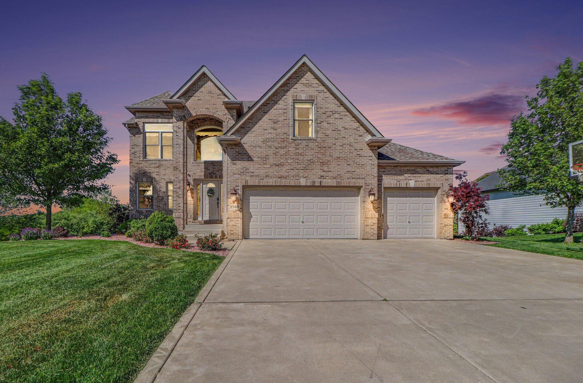 8940 Doubletree Drive N, Winfield, IN 46307; Image #2
