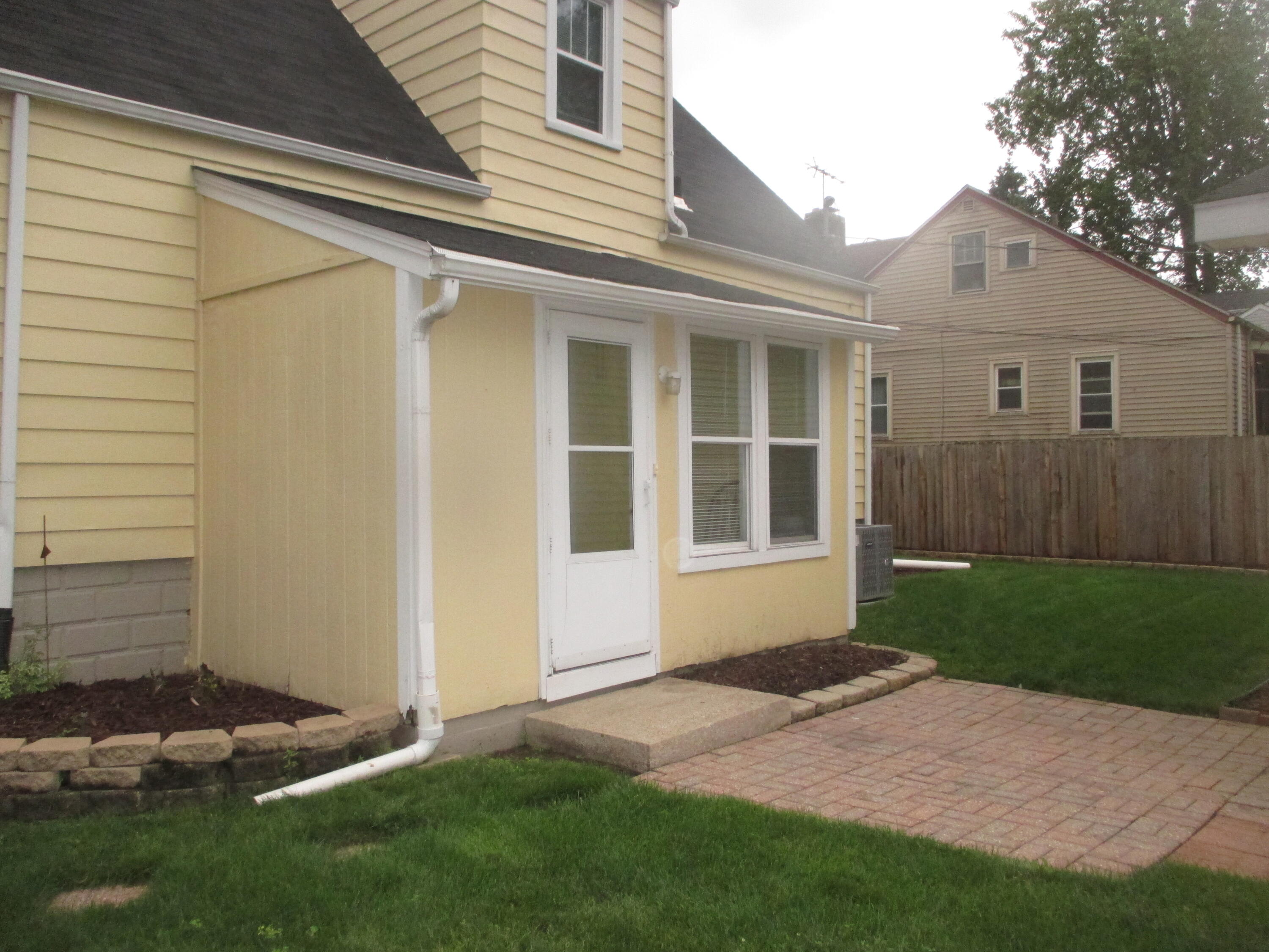 8322 White Oak Avenue, Munster, IN 46321; Image #21