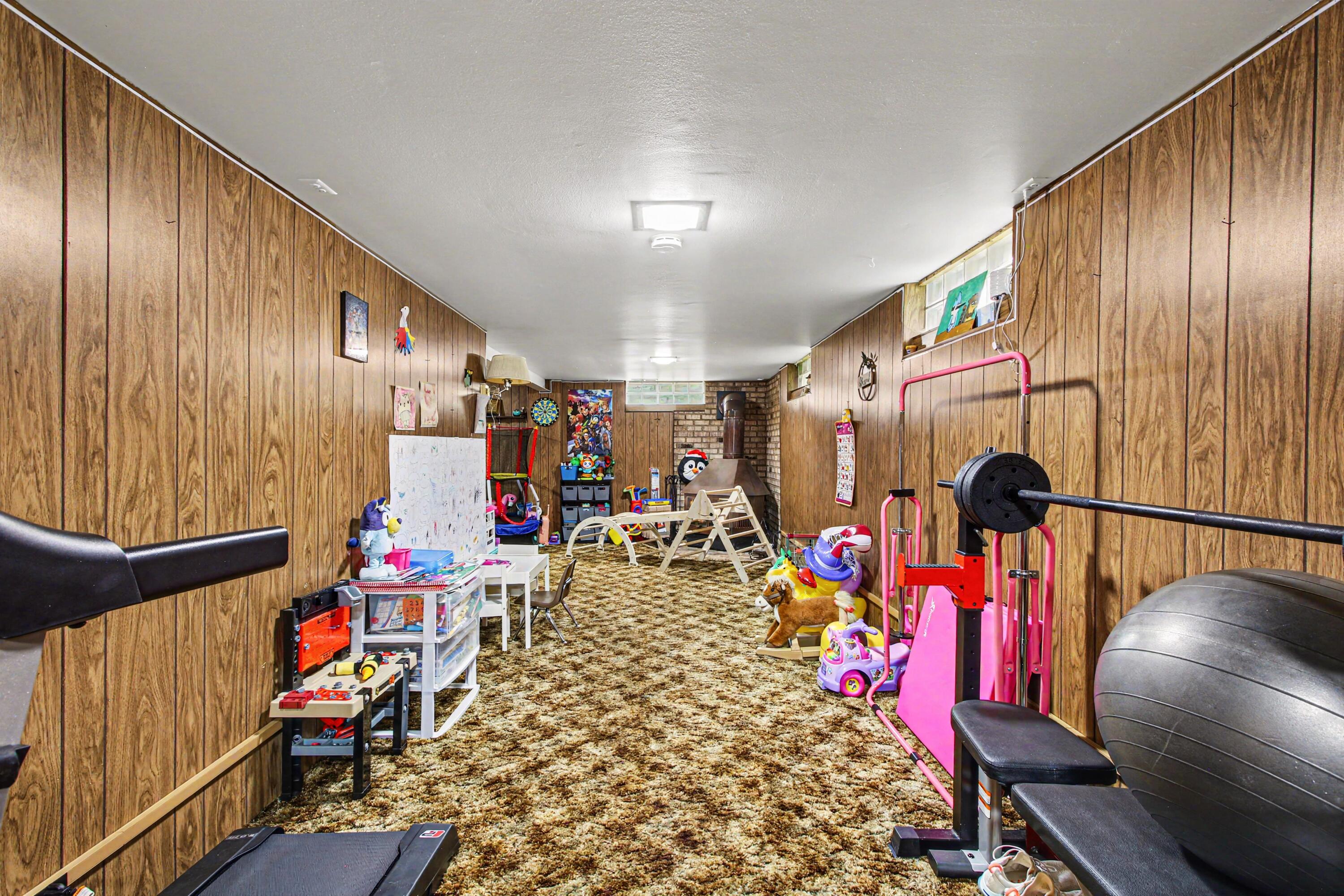 325 N Hobart Road, Hobart, IN 46342; Image #10