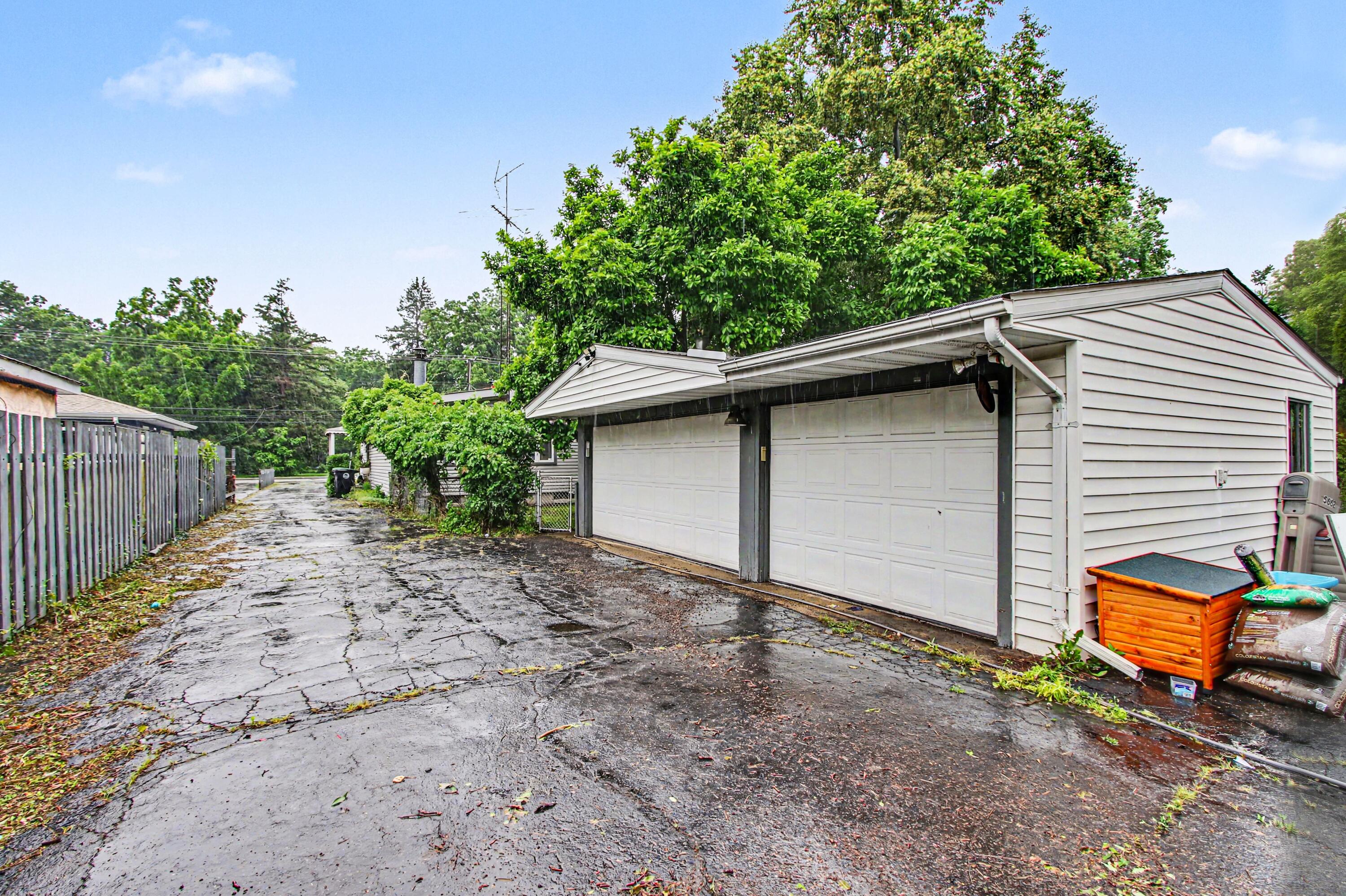 325 N Hobart Road, Hobart, IN 46342; Image #12