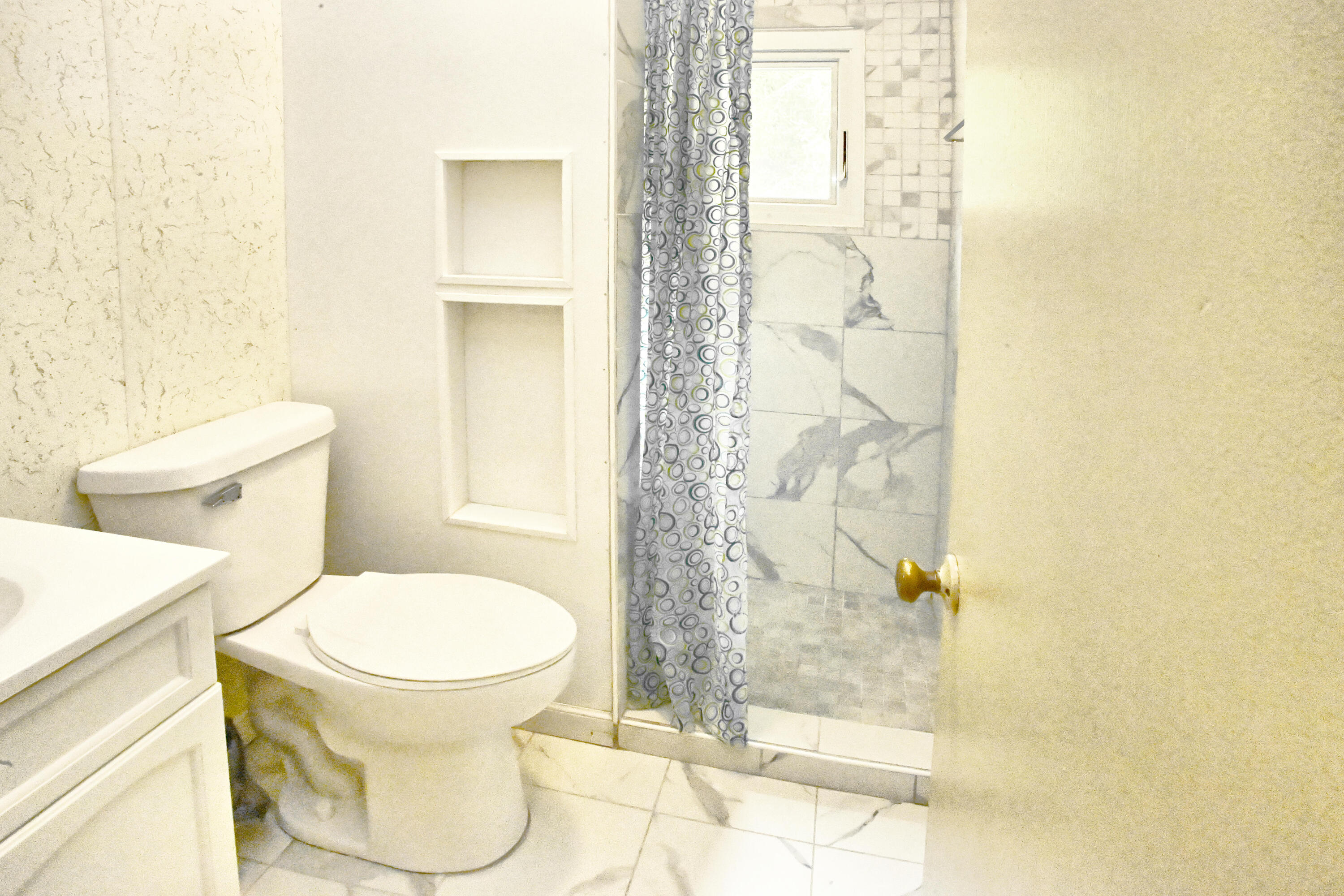 84 W 850 N, Valparaiso, IN 46385; Image #12