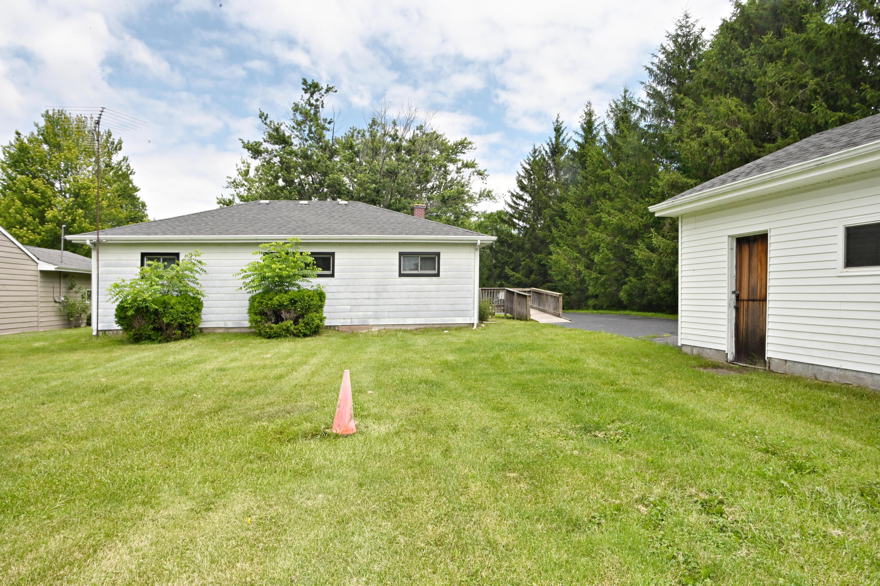 84 W 850 N, Valparaiso, IN 46385; Image #16