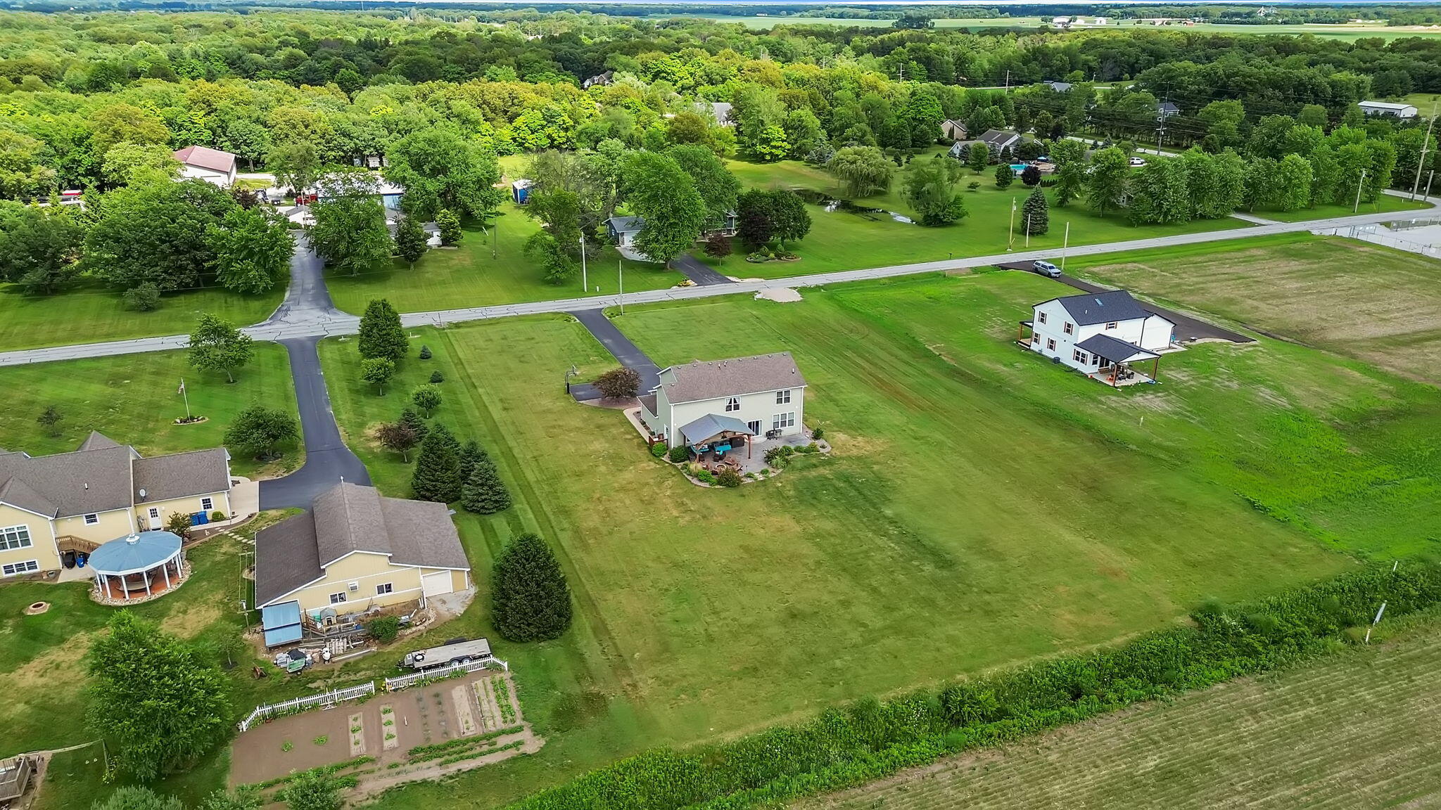 11126 N 1000 W, DeMotte, IN 46310; Image #30