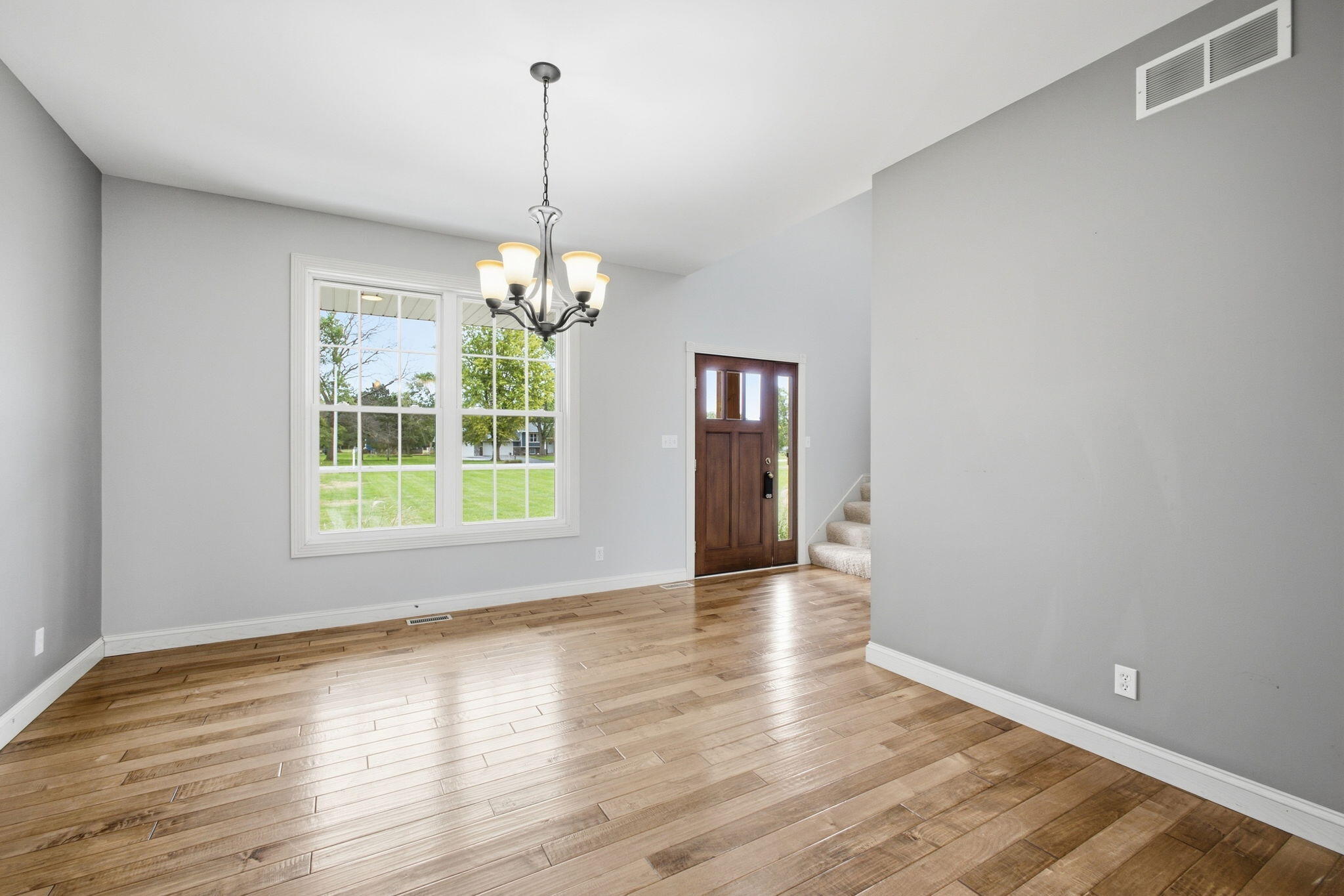 11126 N 1000 W, DeMotte, IN 46310; Image #4