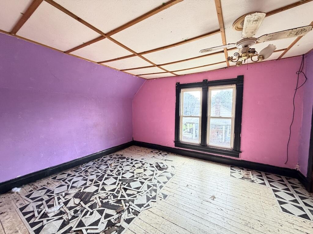 302 E Main Street, Medaryville, IN 47957; Image #12