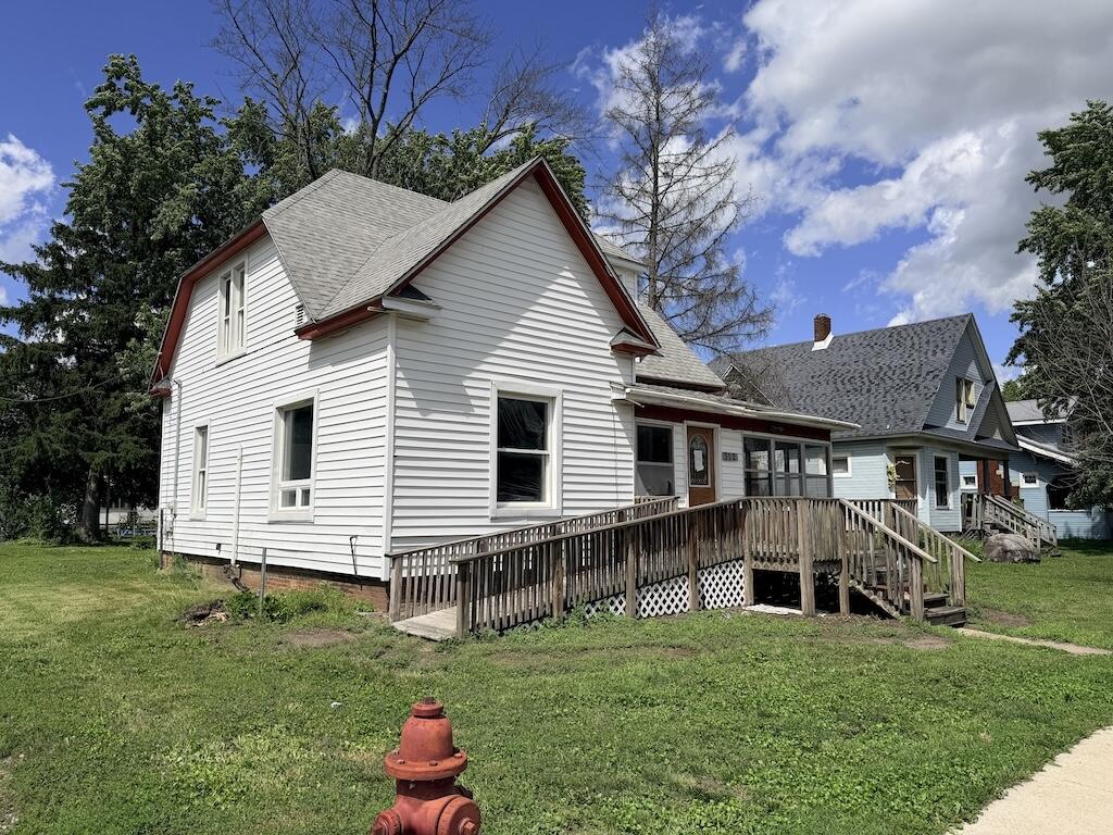 302 E Main Street, Medaryville, IN 47957; Image #14