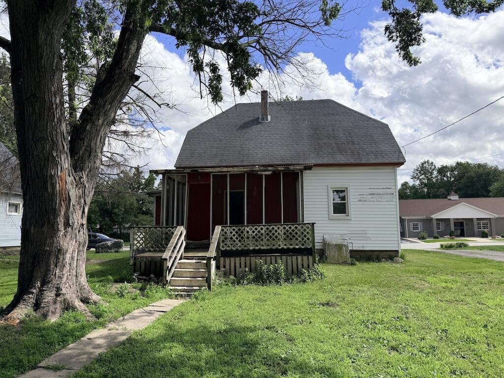 302 E Main Street, Medaryville, IN 47957; Image #18