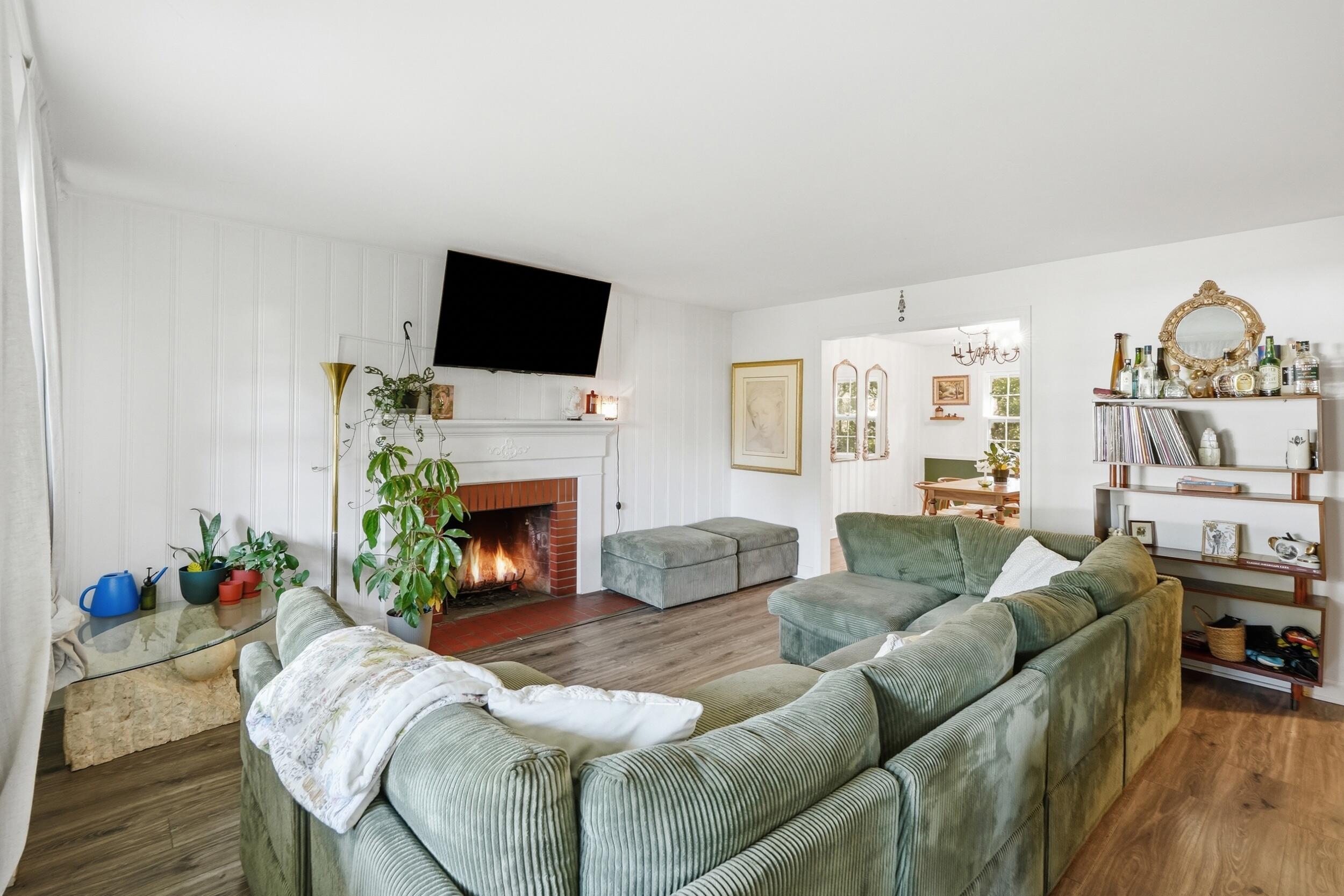 2835 Hart Street, Dyer, IN 46311; Image #2