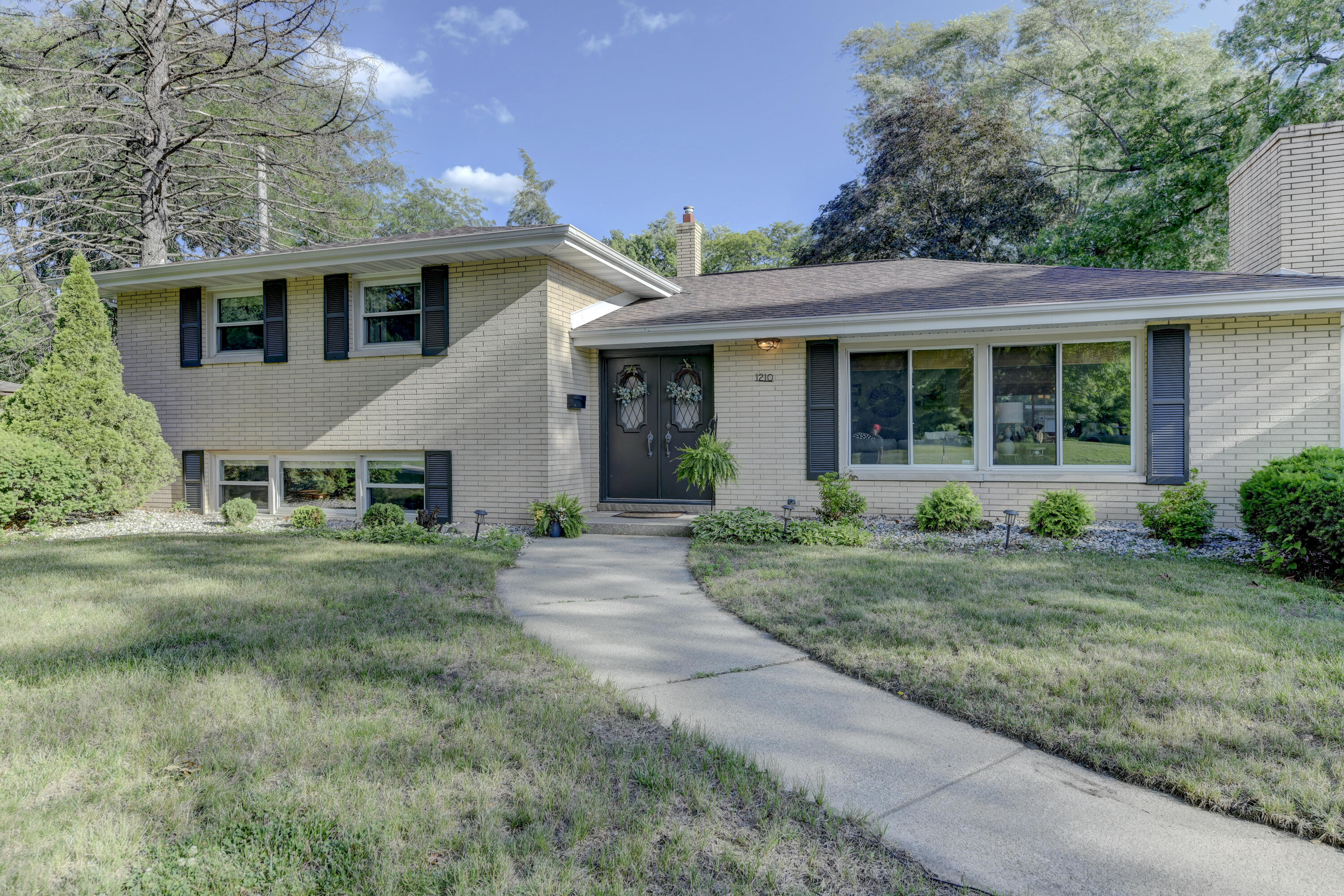 1210 Park Drive, Munster, IN 46321; Image #29