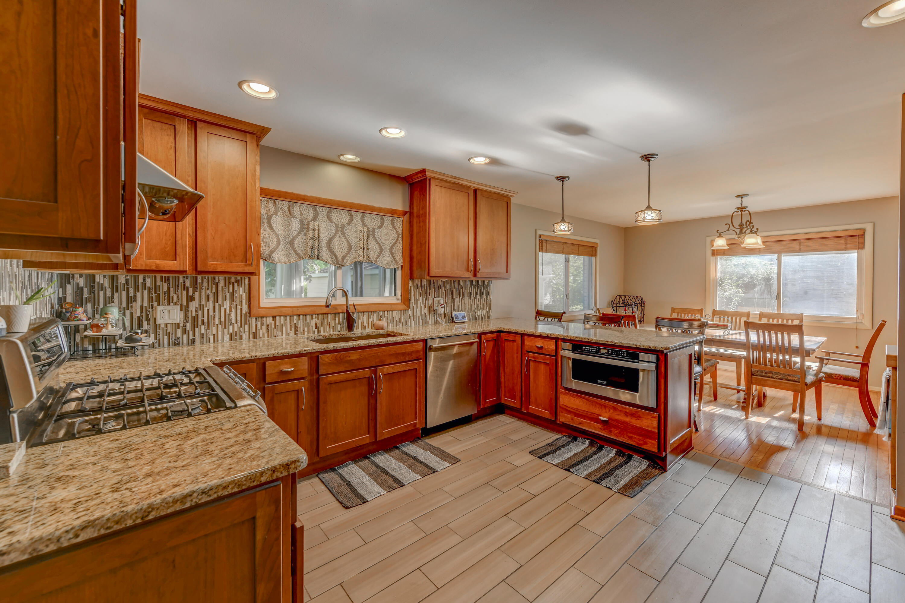 1210 Park Drive, Munster, IN 46321; Image #9