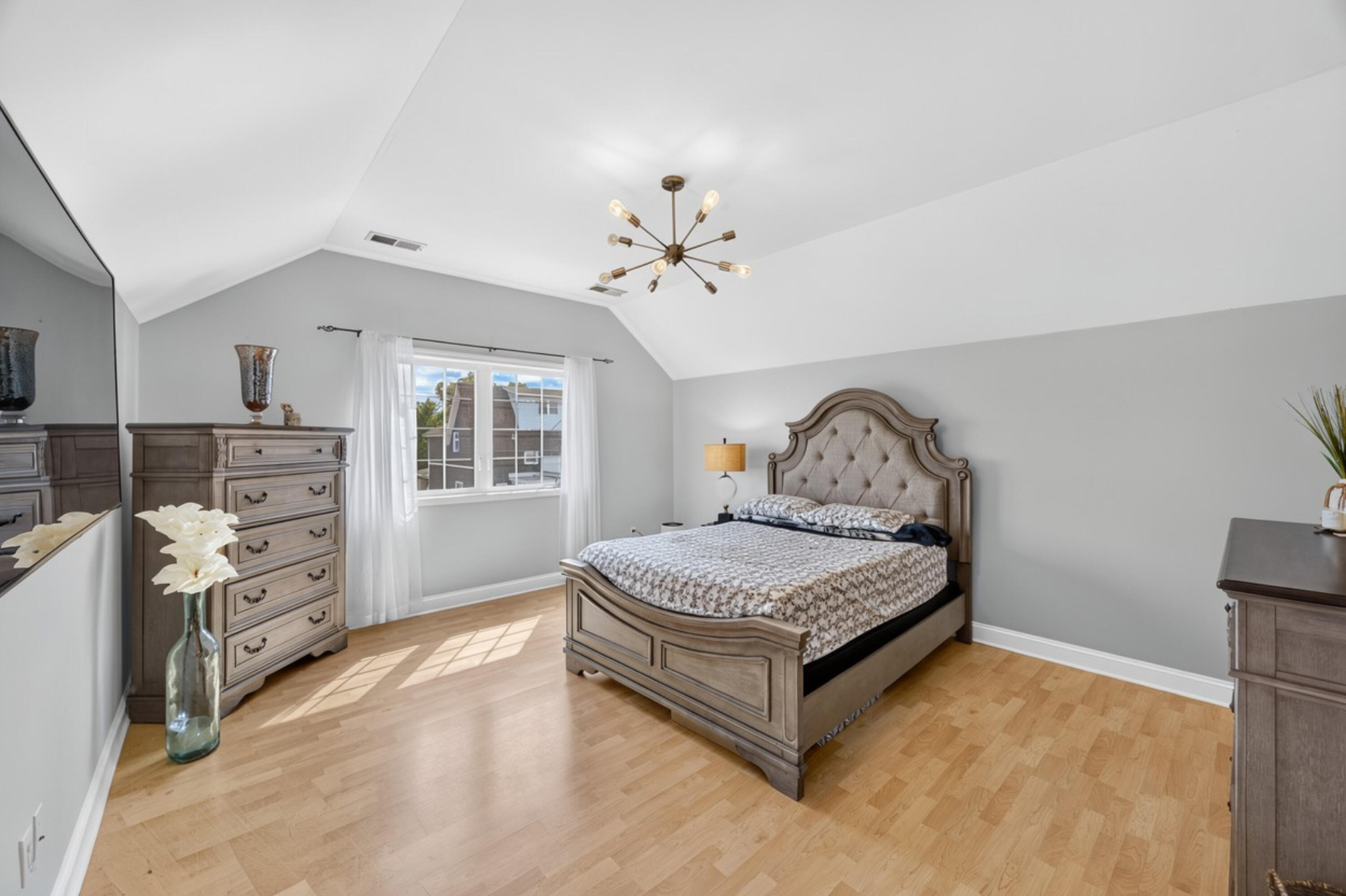 1600 Center Street, Whiting, IN 46394; Image #28