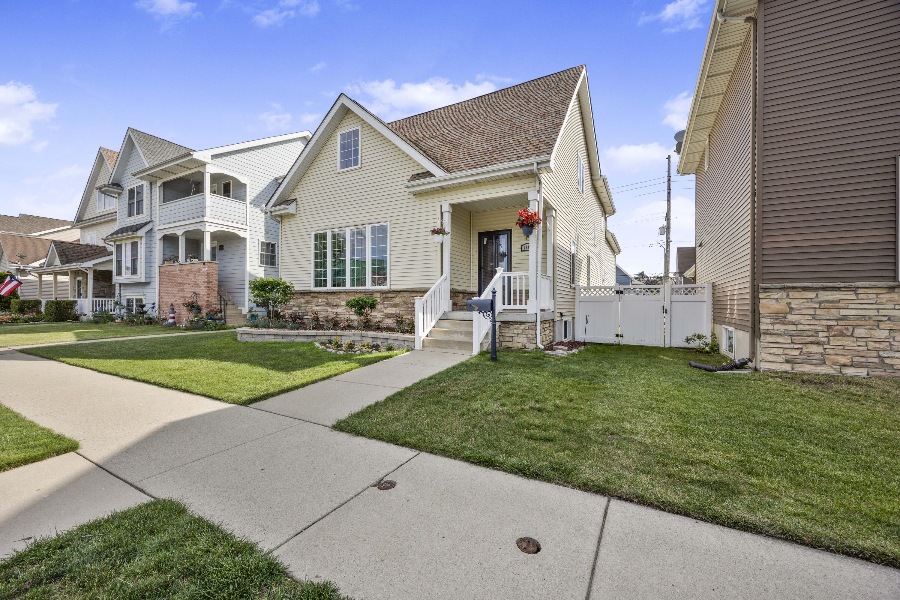 1600 Center Street, Whiting, IN 46394; Image #39