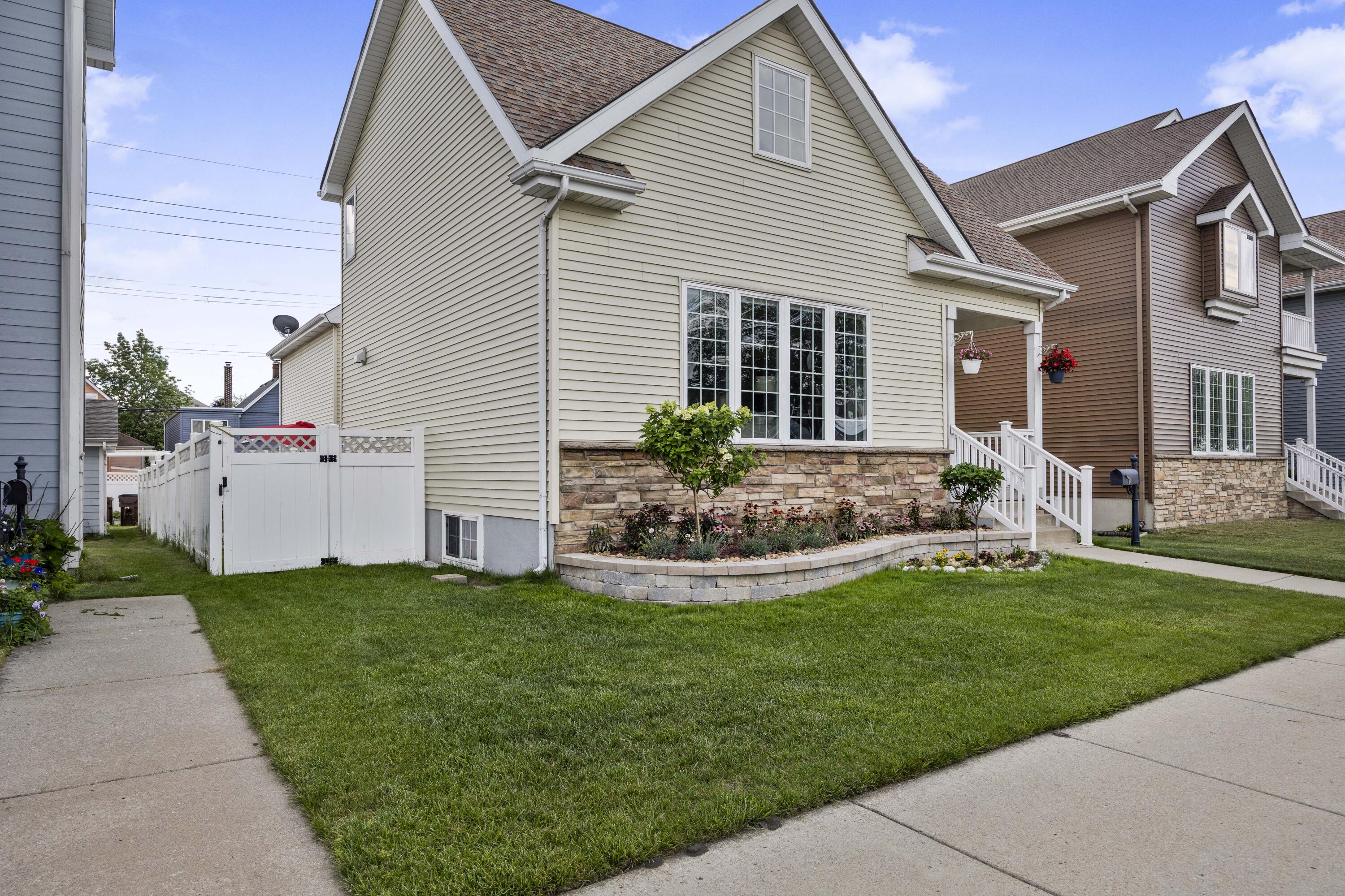 1600 Center Street, Whiting, IN 46394; Image #41