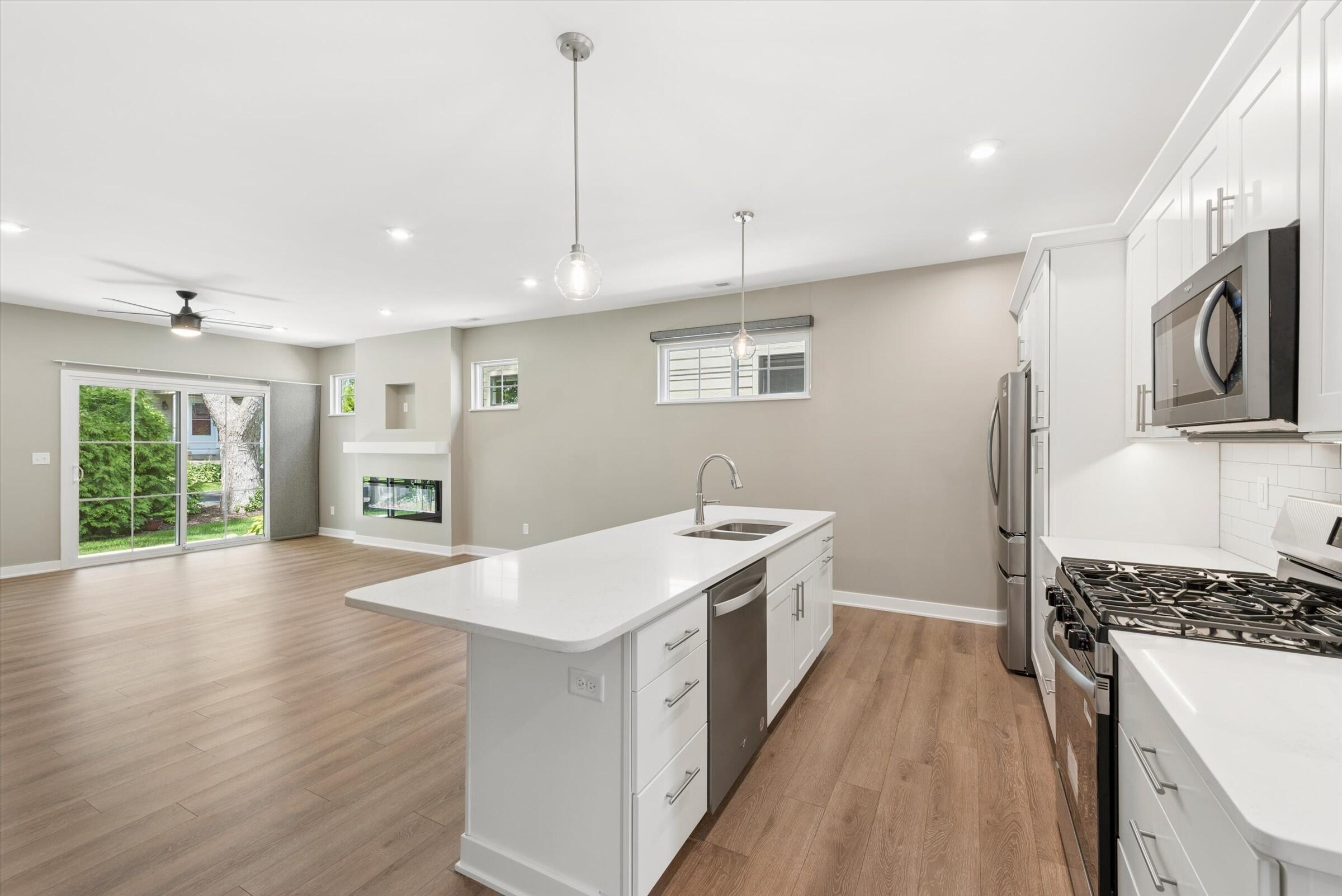 1933 W Woodglen Circle, Valparaiso, IN 46383; Image #11