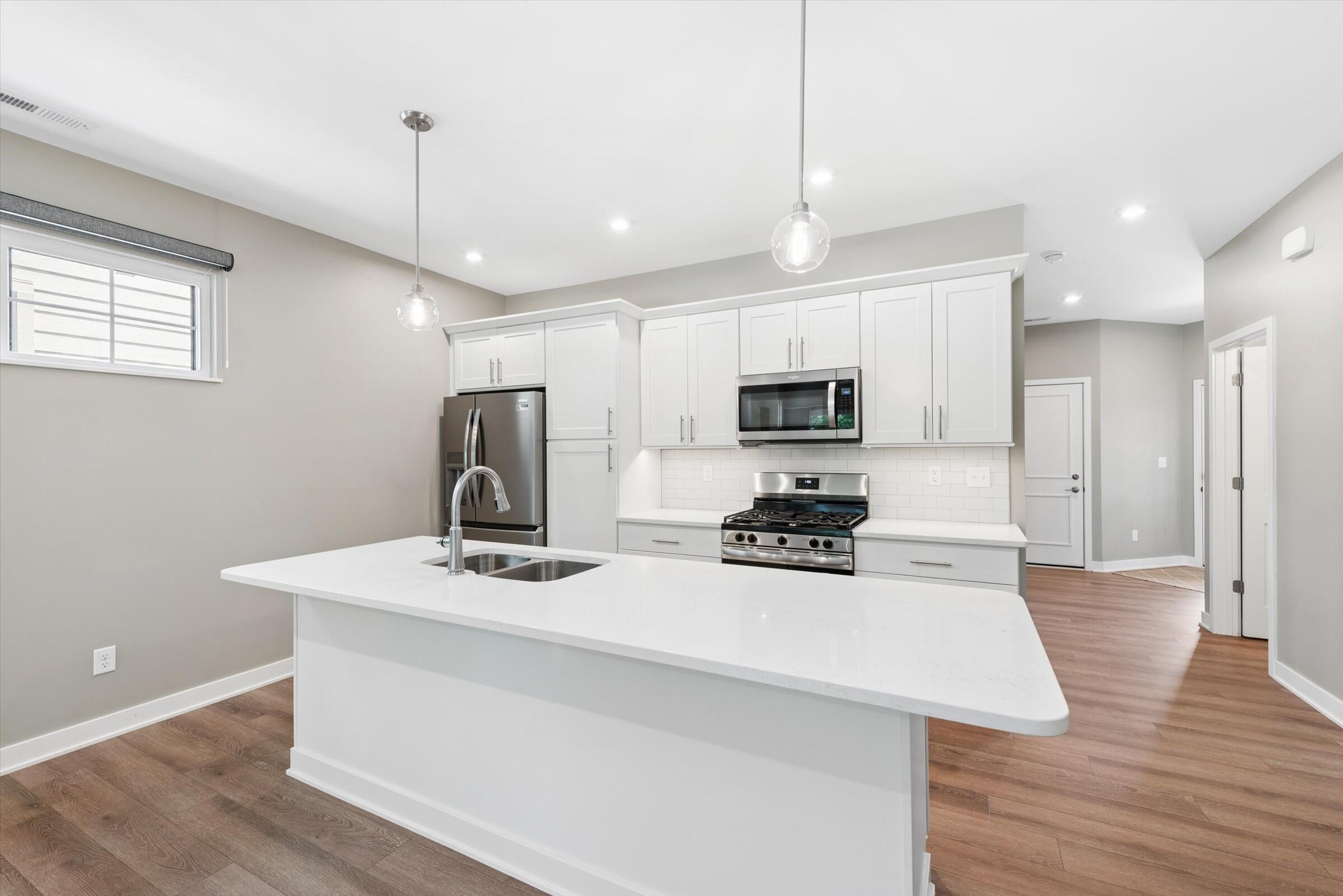 1933 W Woodglen Circle, Valparaiso, IN 46383; Image #13