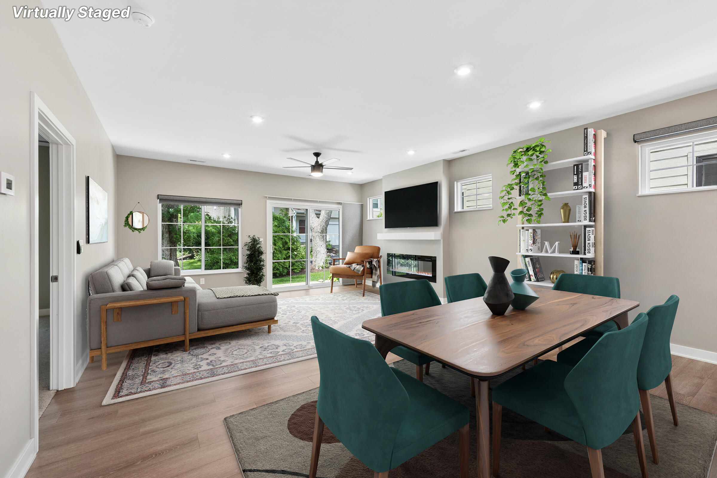 1933 W Woodglen Circle, Valparaiso, IN 46383; Image #2