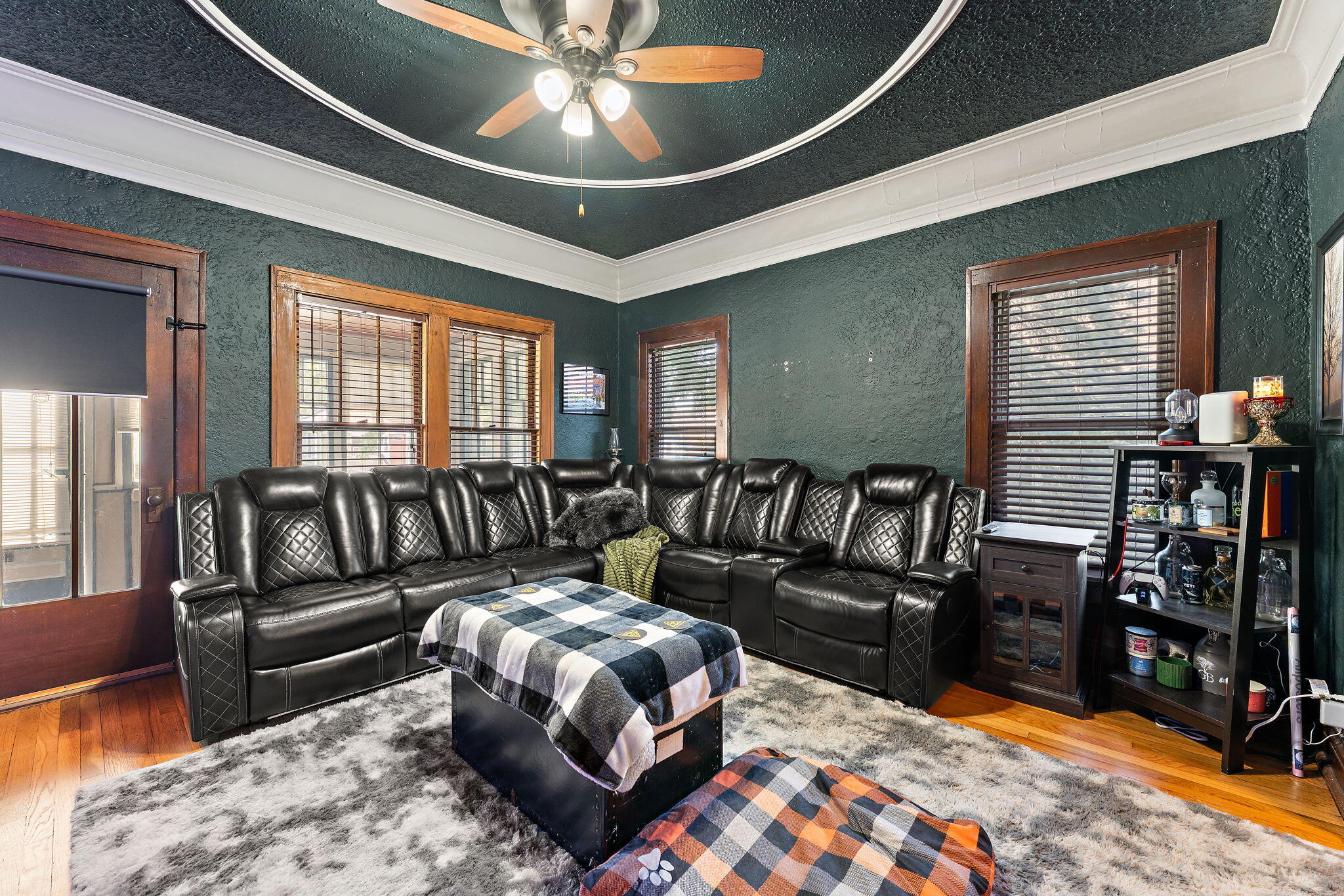 8829 Parrish Avenue, Highland, IN 46322; Image #4