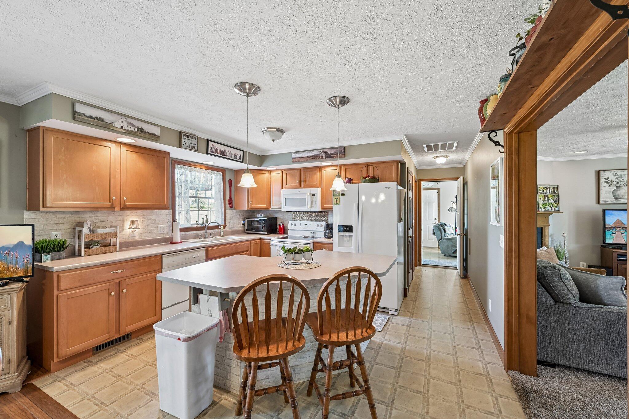 3016 Private Road-625 N, Brazil, IN 47834; Image #14