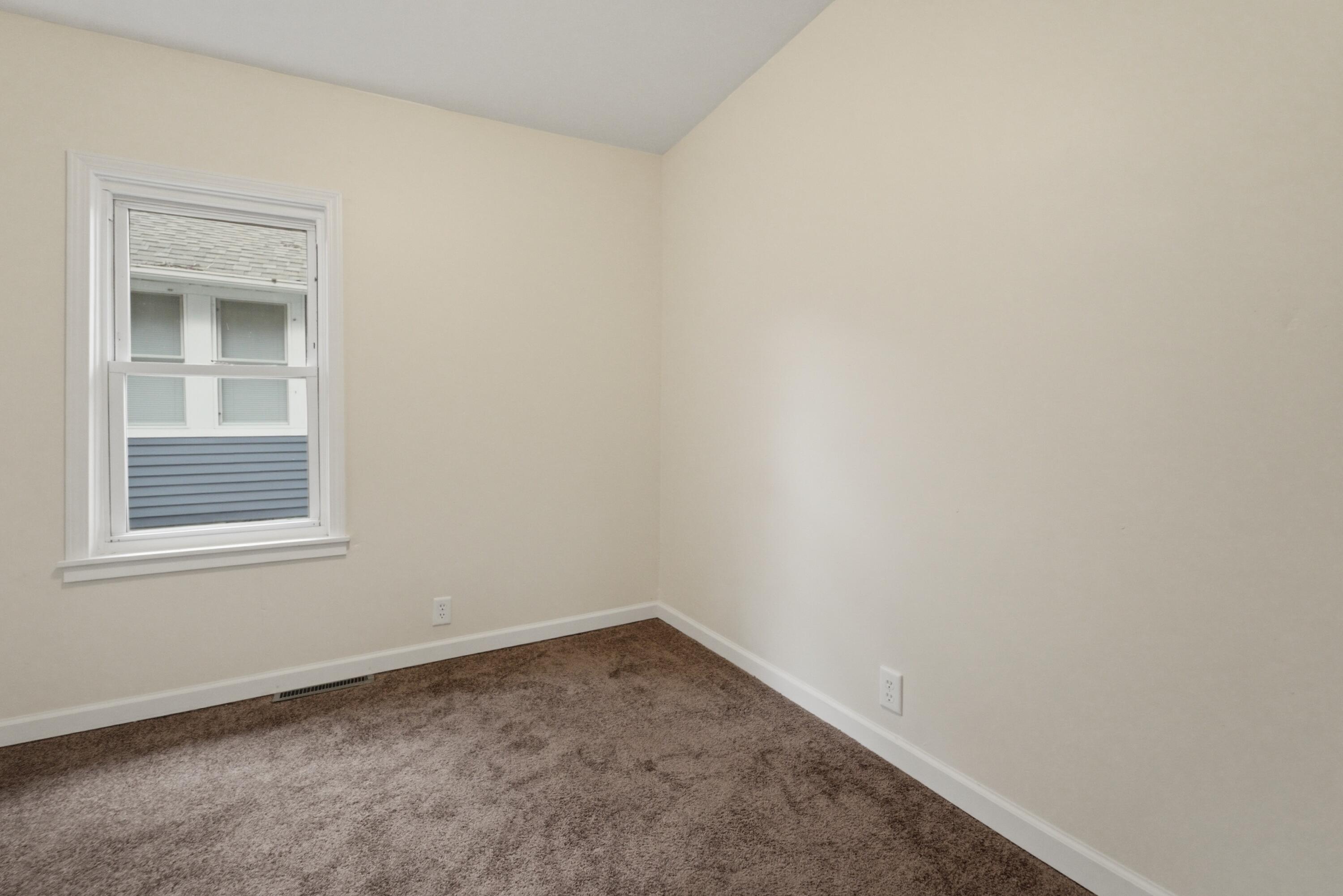 910 E 6th Street, Hobart, IN 46342; Image #10